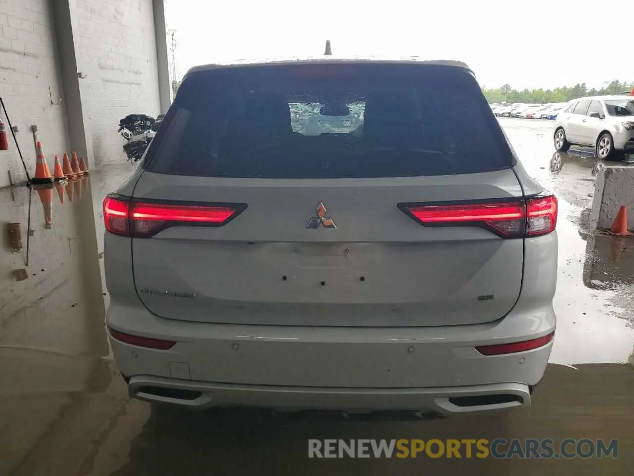 6 Photograph of a damaged car JA4J3VA8XRZ074770 MITSUBISHI OUTLANDER 2024