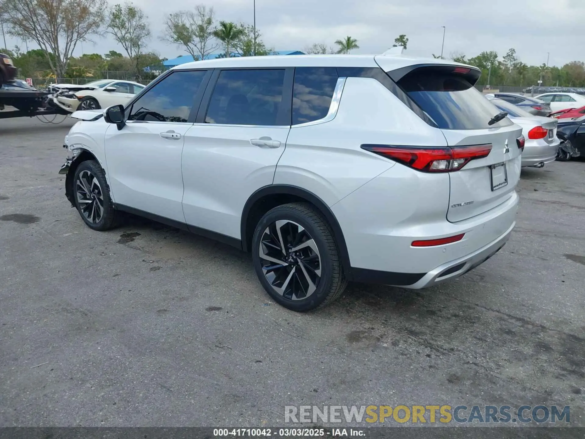 3 Photograph of a damaged car JA4J3VA8XRZ076597 MITSUBISHI OUTLANDER 2024