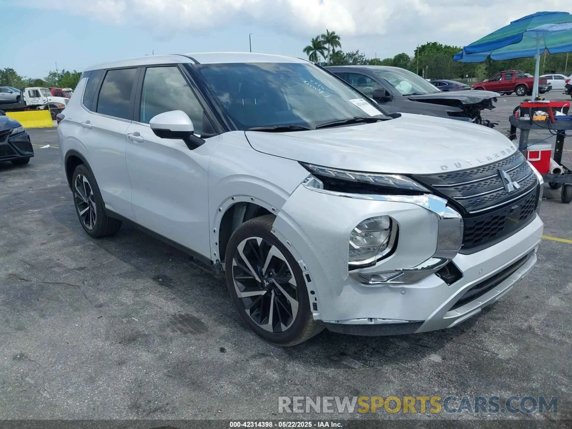 6 Photograph of a damaged car JA4J3VA8XRZ086126 MITSUBISHI OUTLANDER 2024