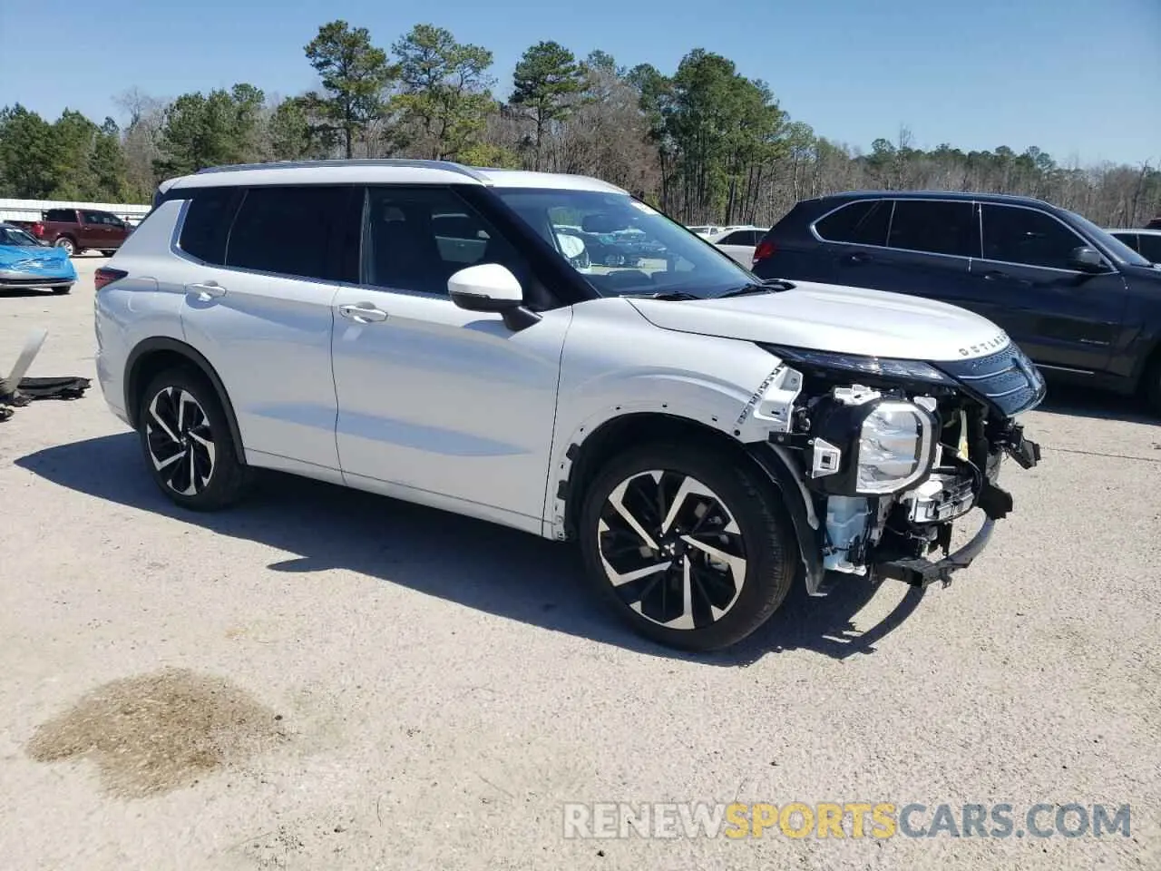 4 Photograph of a damaged car JA4J3WA83RZ016375 MITSUBISHI OUTLANDER 2024