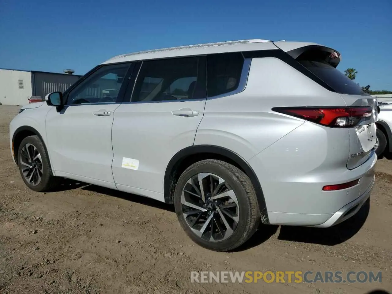 2 Photograph of a damaged car JA4J3WA85RZ004504 MITSUBISHI OUTLANDER 2024