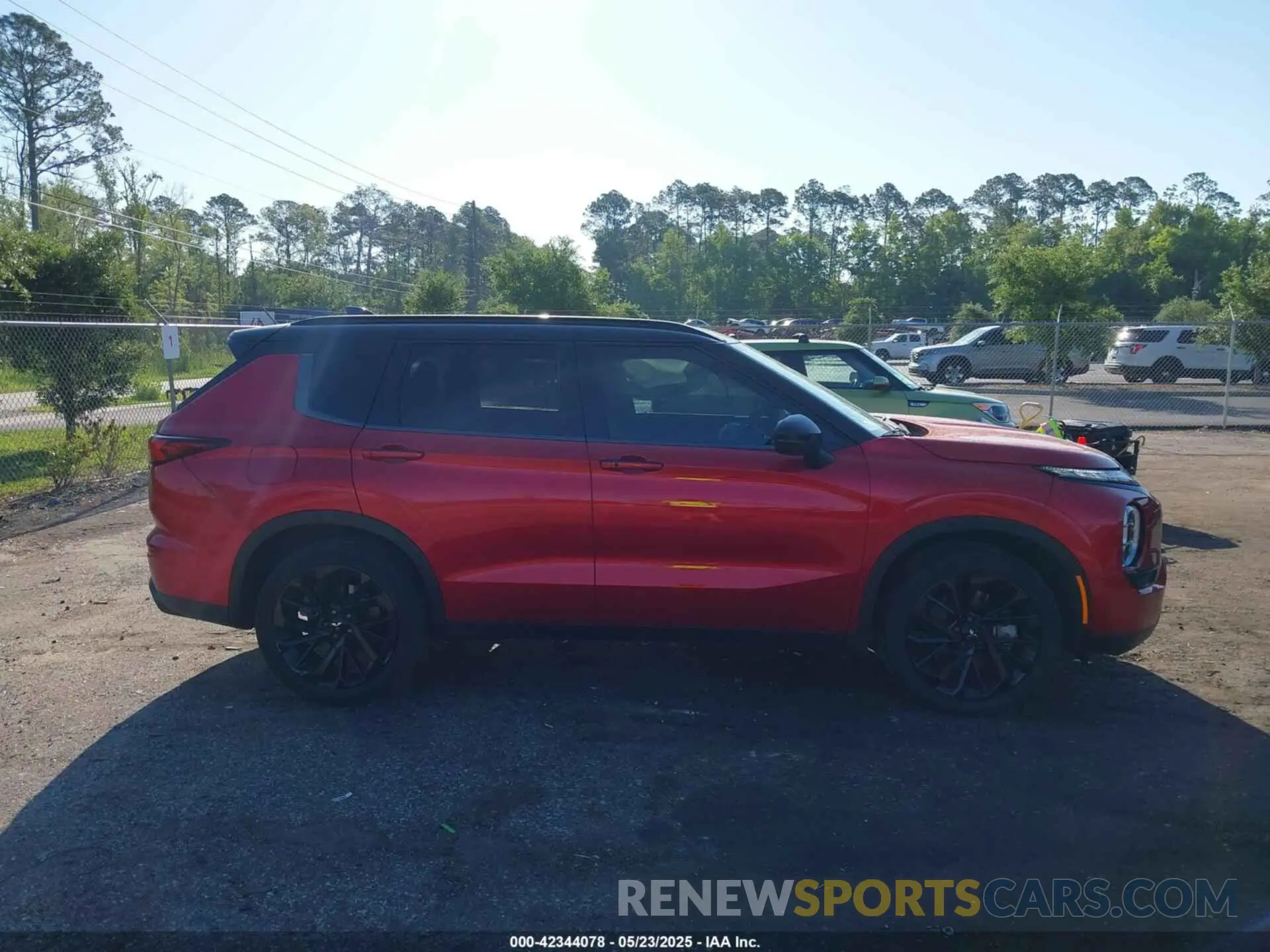 13 Photograph of a damaged car JA4J3WA85RZ079008 MITSUBISHI OUTLANDER 2024