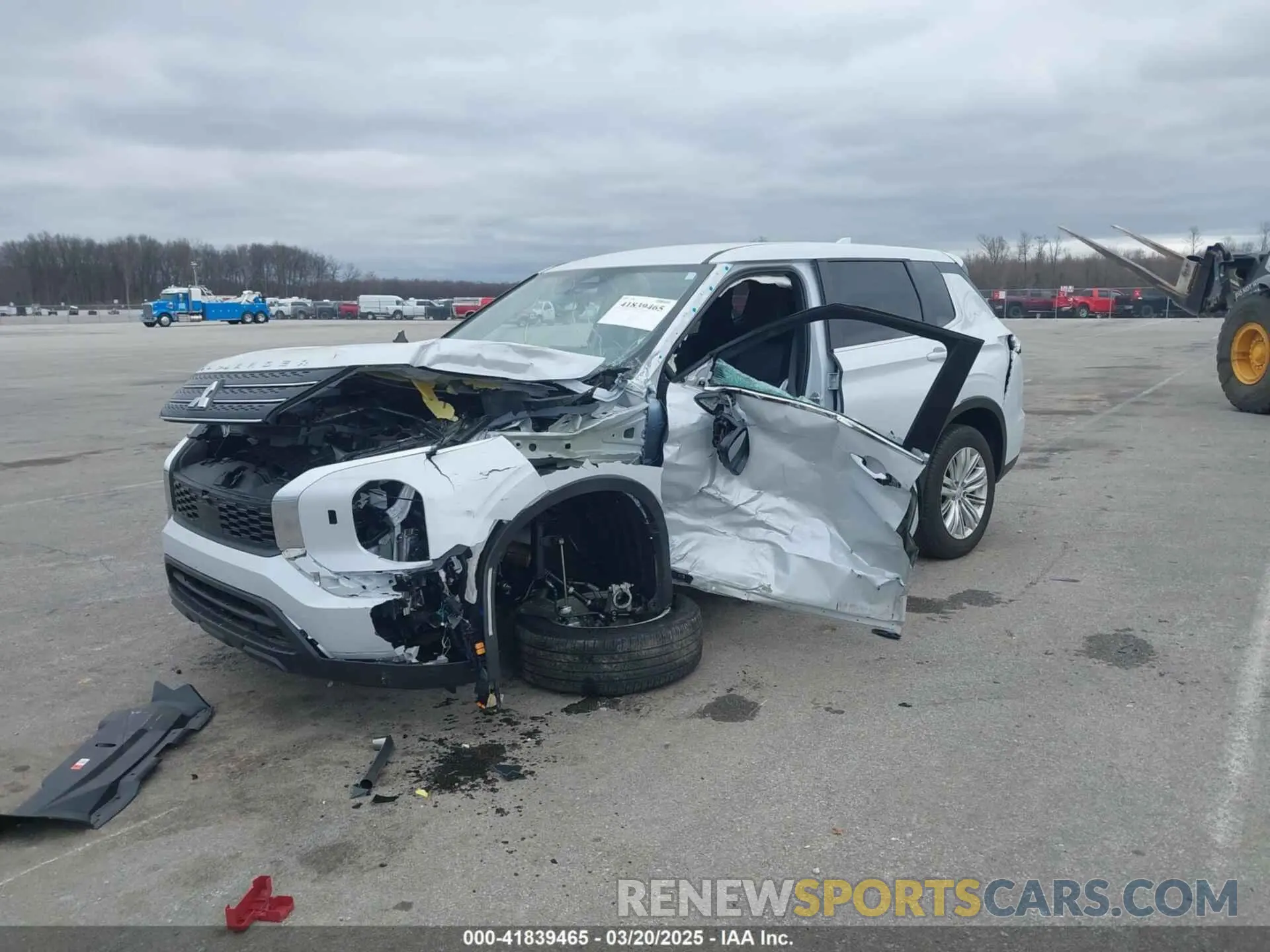 2 Photograph of a damaged car JA4J4UA80RZ003200 MITSUBISHI OUTLANDER 2024