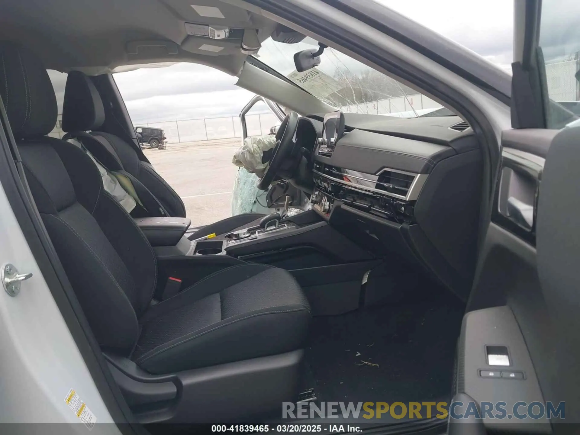 5 Photograph of a damaged car JA4J4UA80RZ003200 MITSUBISHI OUTLANDER 2024