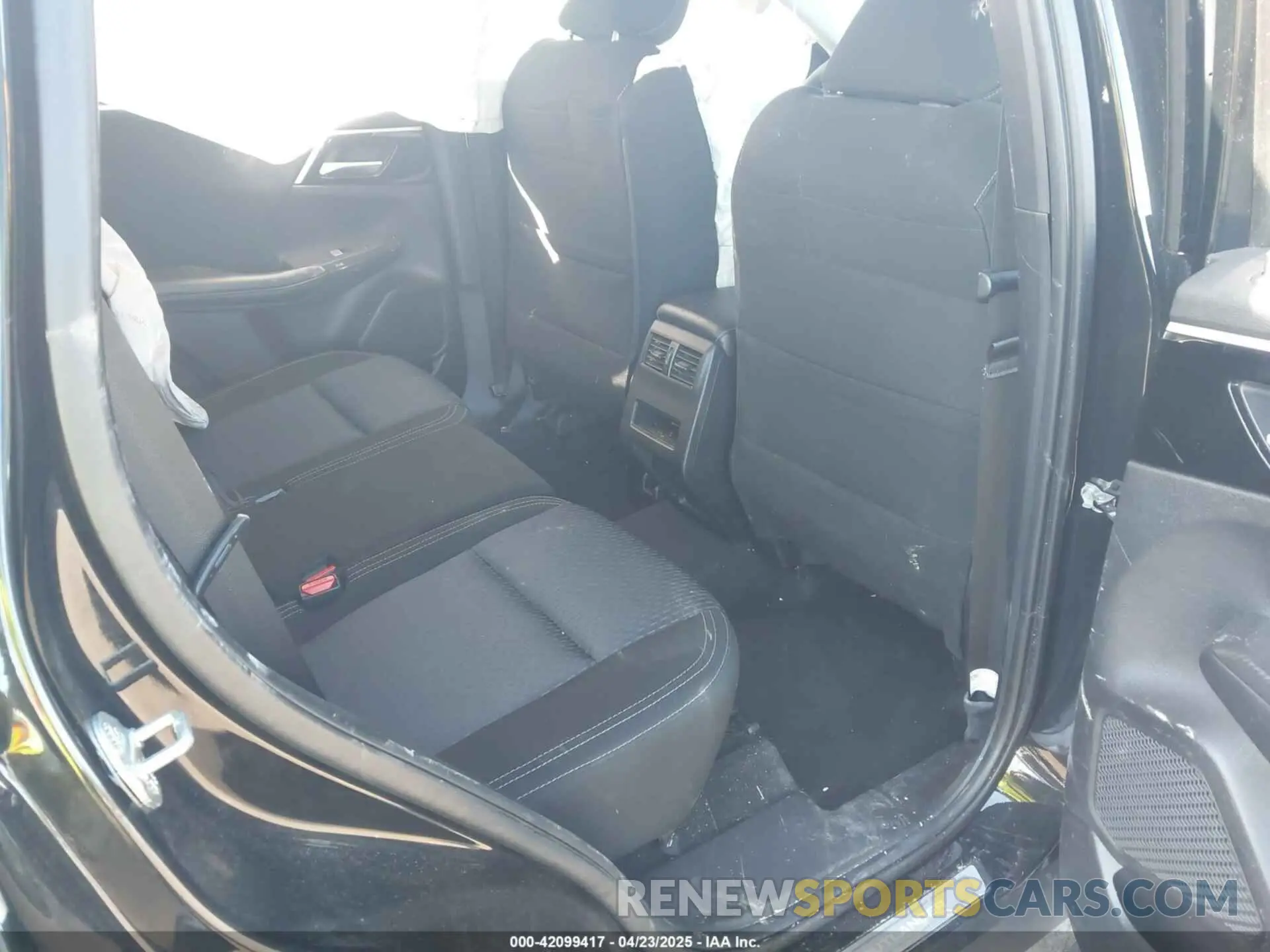 8 Photograph of a damaged car JA4J4UA87RZ007342 MITSUBISHI OUTLANDER 2024