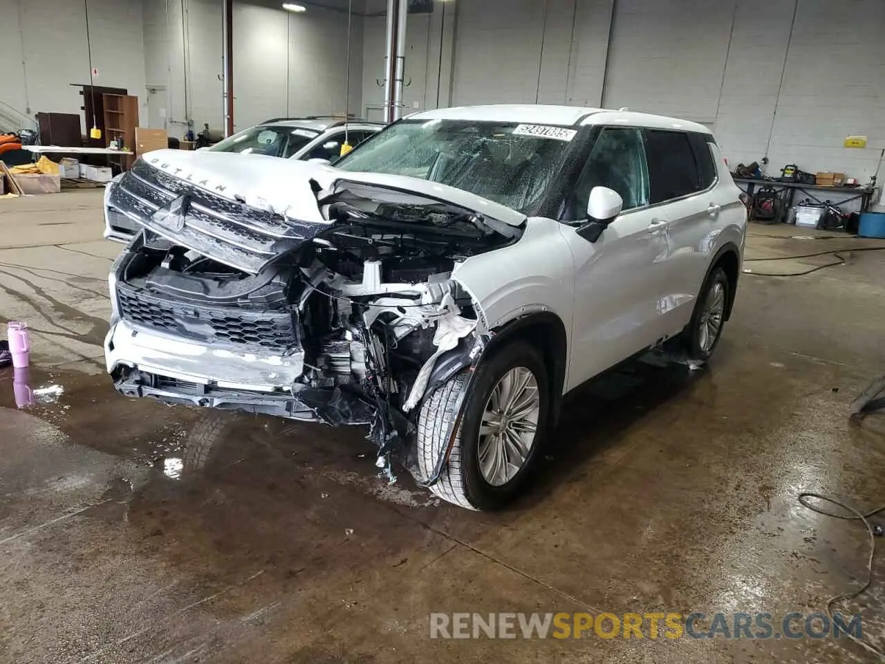 1 Photograph of a damaged car JA4J4UA87RZ018289 MITSUBISHI OUTLANDER 2024