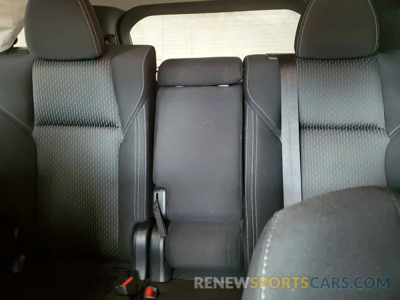 10 Photograph of a damaged car JA4J4UA87RZ018289 MITSUBISHI OUTLANDER 2024