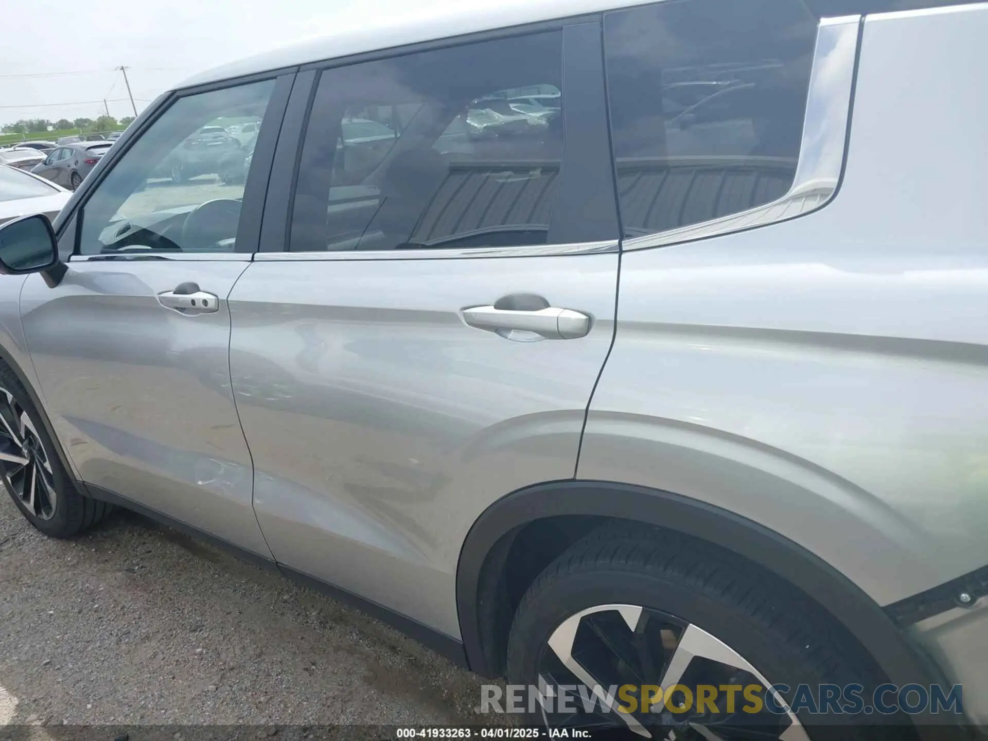14 Photograph of a damaged car JA4J4VA80RZ043654 MITSUBISHI OUTLANDER 2024