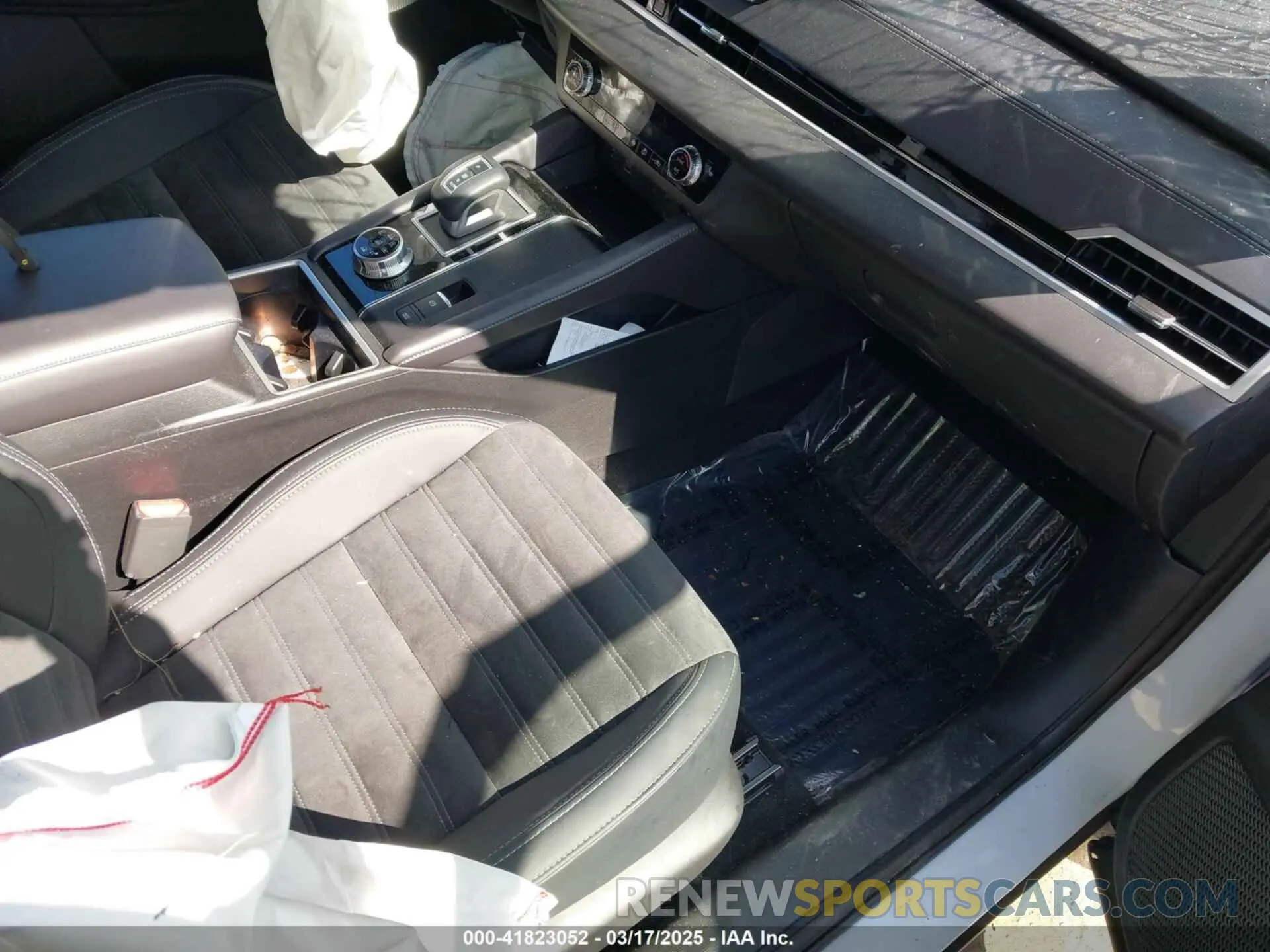 5 Photograph of a damaged car JA4J4VA81RZ075173 MITSUBISHI OUTLANDER 2024