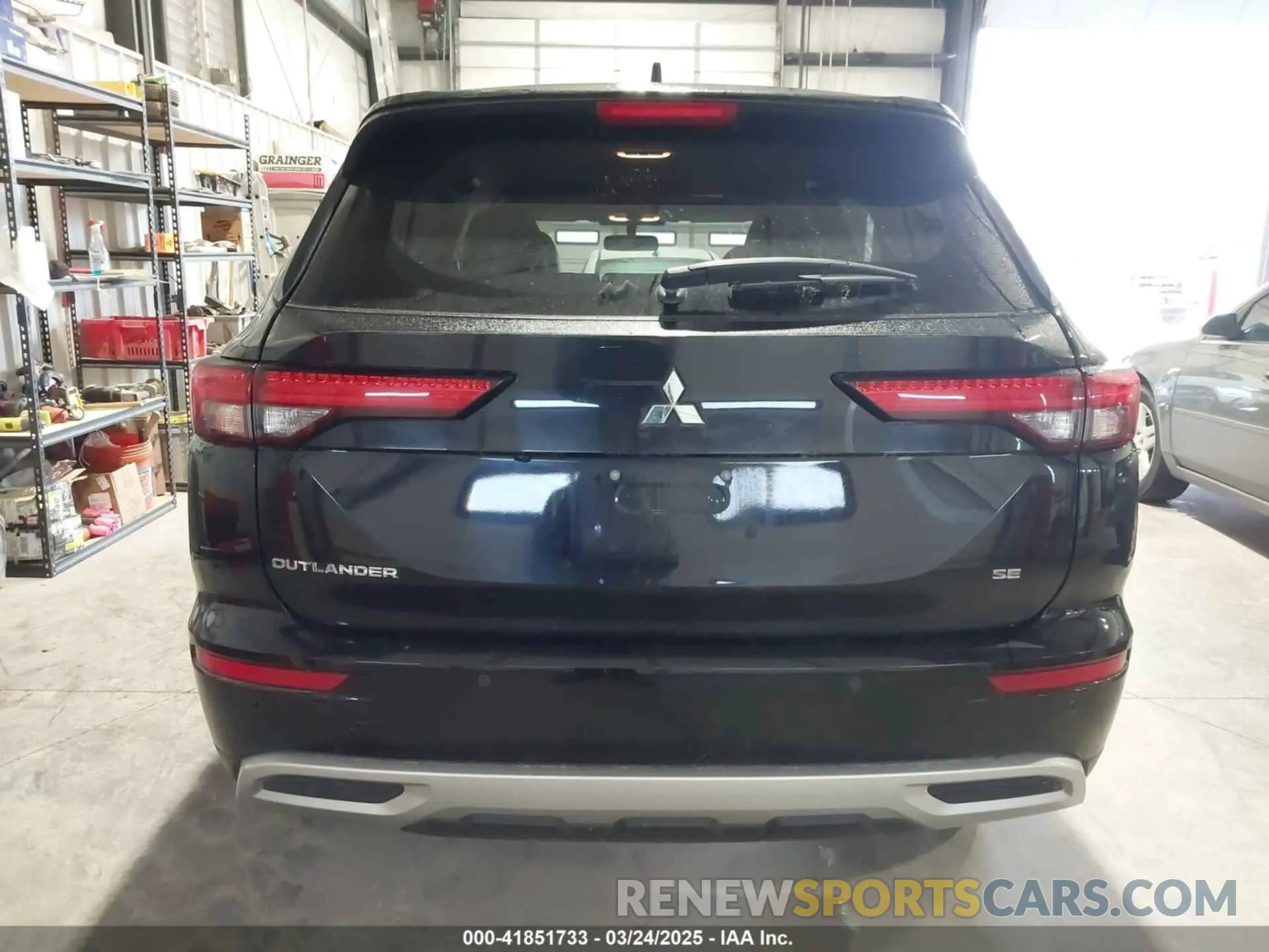 16 Photograph of a damaged car JA4J4VA82RZ013815 MITSUBISHI OUTLANDER 2024