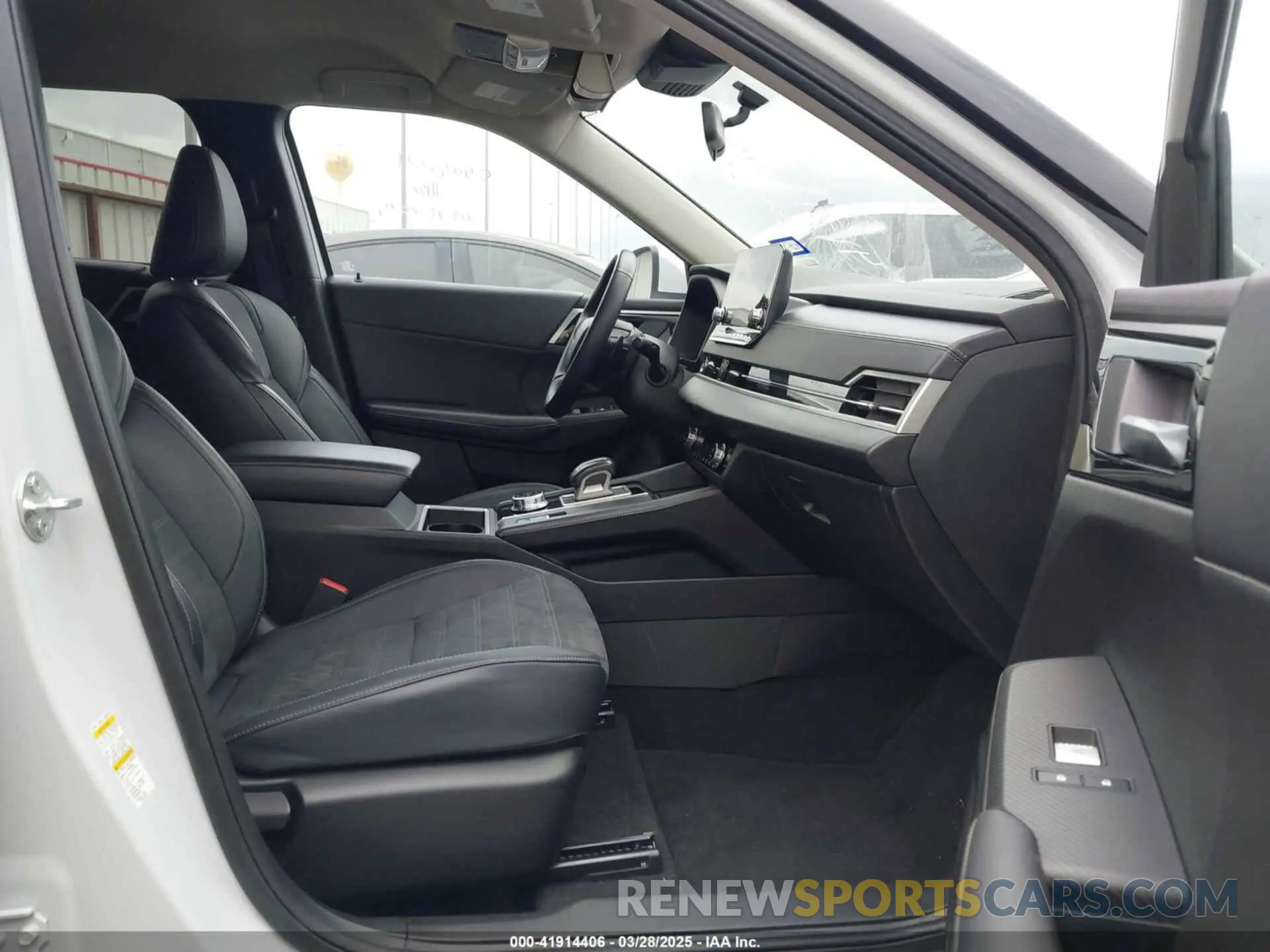 5 Photograph of a damaged car JA4J4VA82RZ026614 MITSUBISHI OUTLANDER 2024