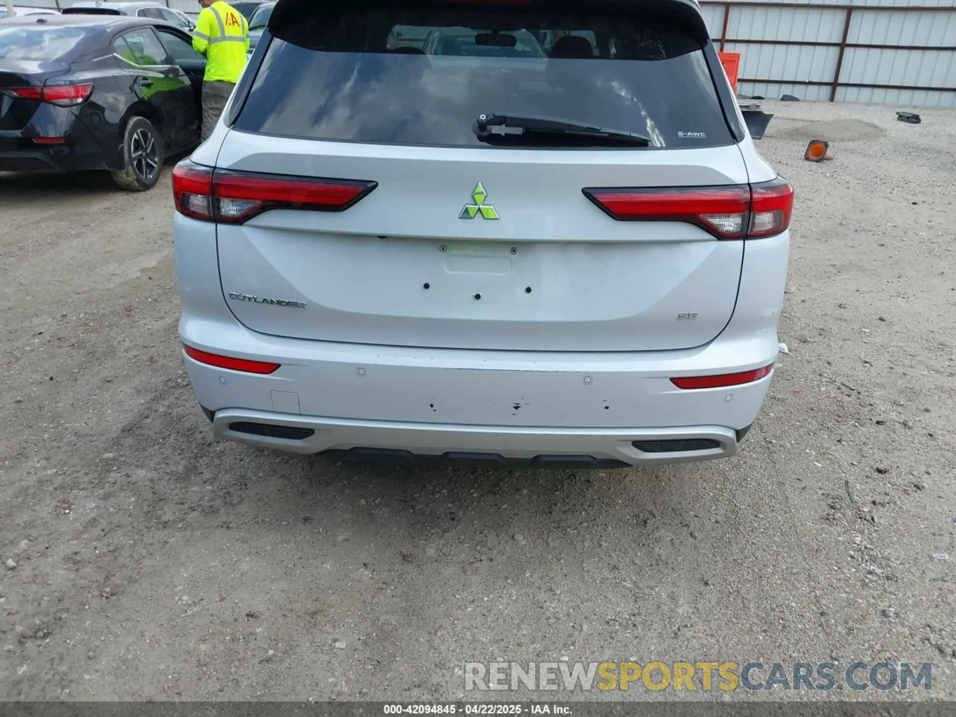 16 Photograph of a damaged car JA4J4VA82RZ032400 MITSUBISHI OUTLANDER 2024