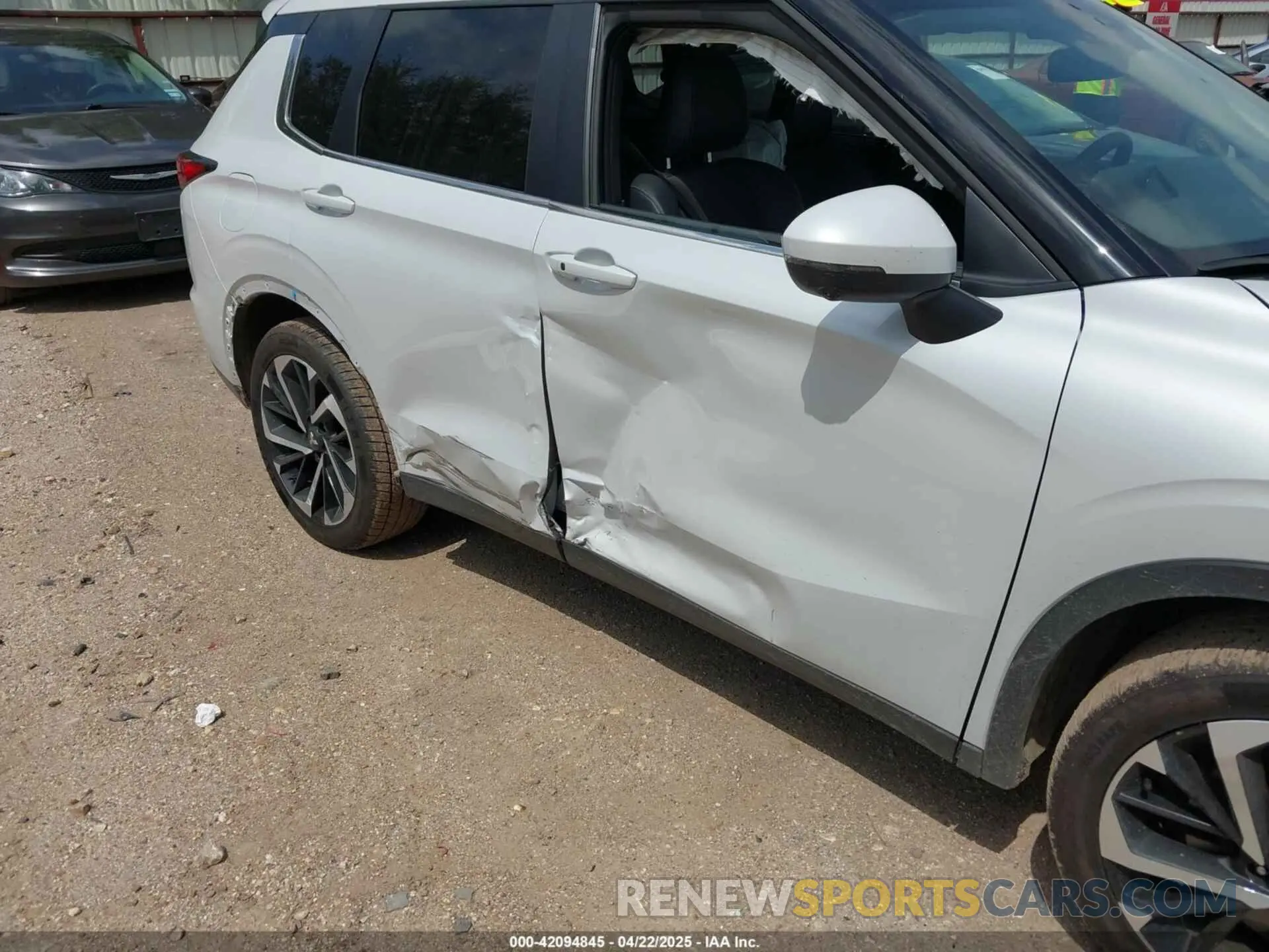 6 Photograph of a damaged car JA4J4VA82RZ032400 MITSUBISHI OUTLANDER 2024