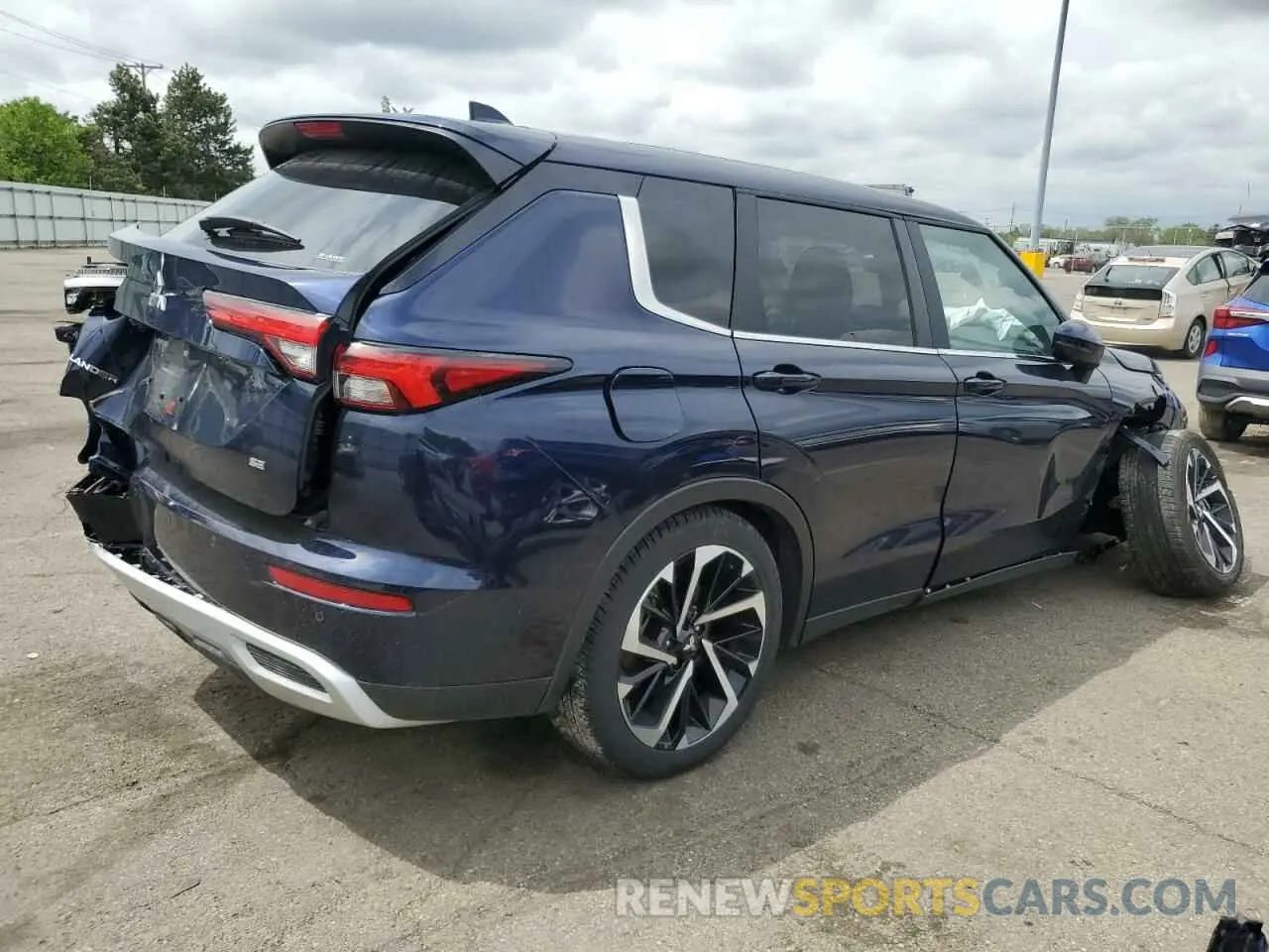 3 Photograph of a damaged car JA4J4VA82RZ081578 MITSUBISHI OUTLANDER 2024