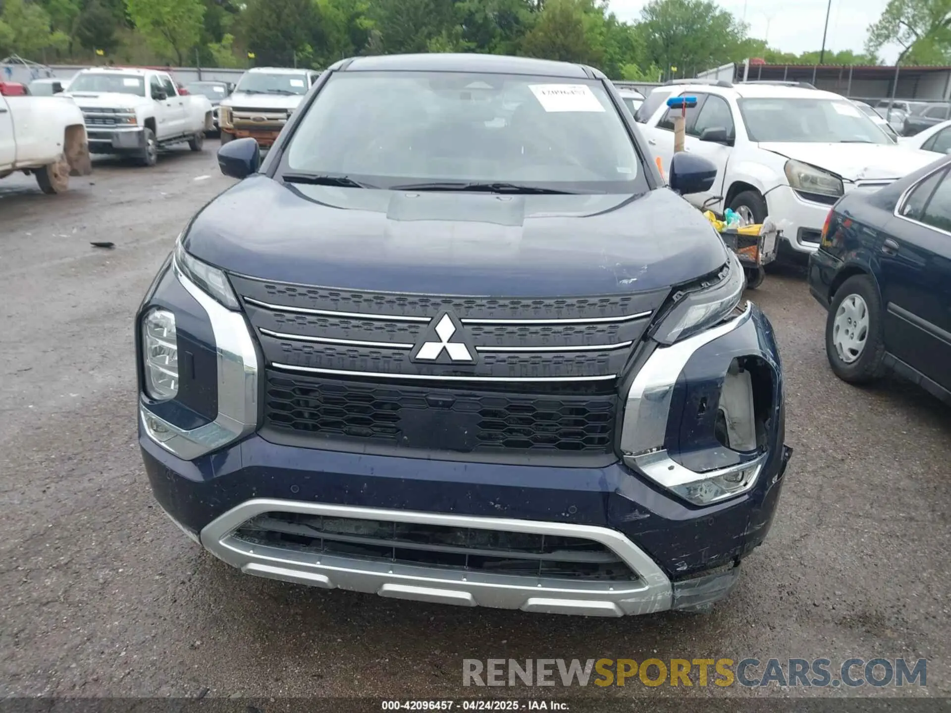 13 Photograph of a damaged car JA4J4VA84RZ044404 MITSUBISHI OUTLANDER 2024