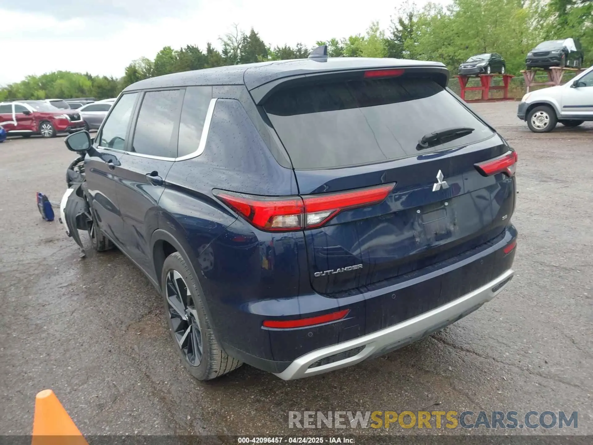3 Photograph of a damaged car JA4J4VA84RZ044404 MITSUBISHI OUTLANDER 2024