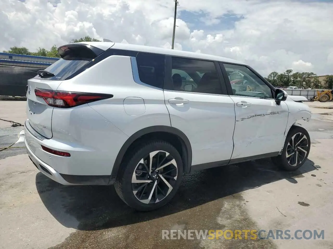 3 Photograph of a damaged car JA4J4VA84RZ082618 MITSUBISHI OUTLANDER 2024
