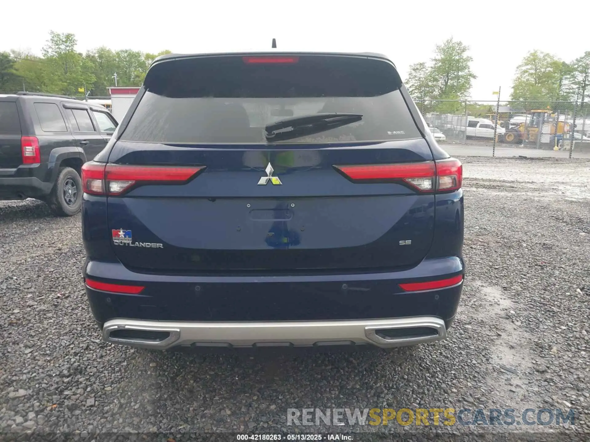 16 Photograph of a damaged car JA4J4VA85RZ015395 MITSUBISHI OUTLANDER 2024