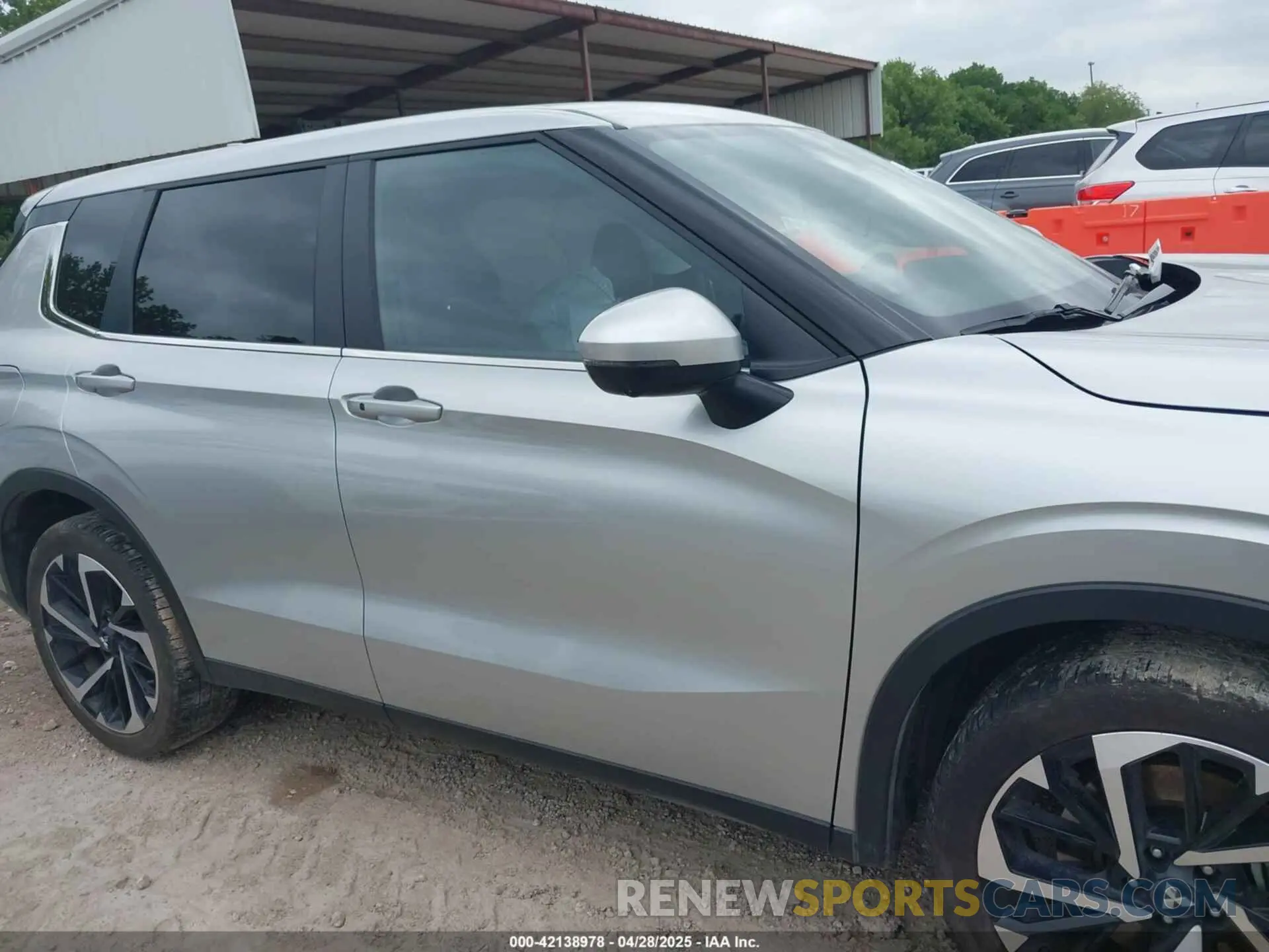 13 Photograph of a damaged car JA4J4VA85RZ050308 MITSUBISHI OUTLANDER 2024
