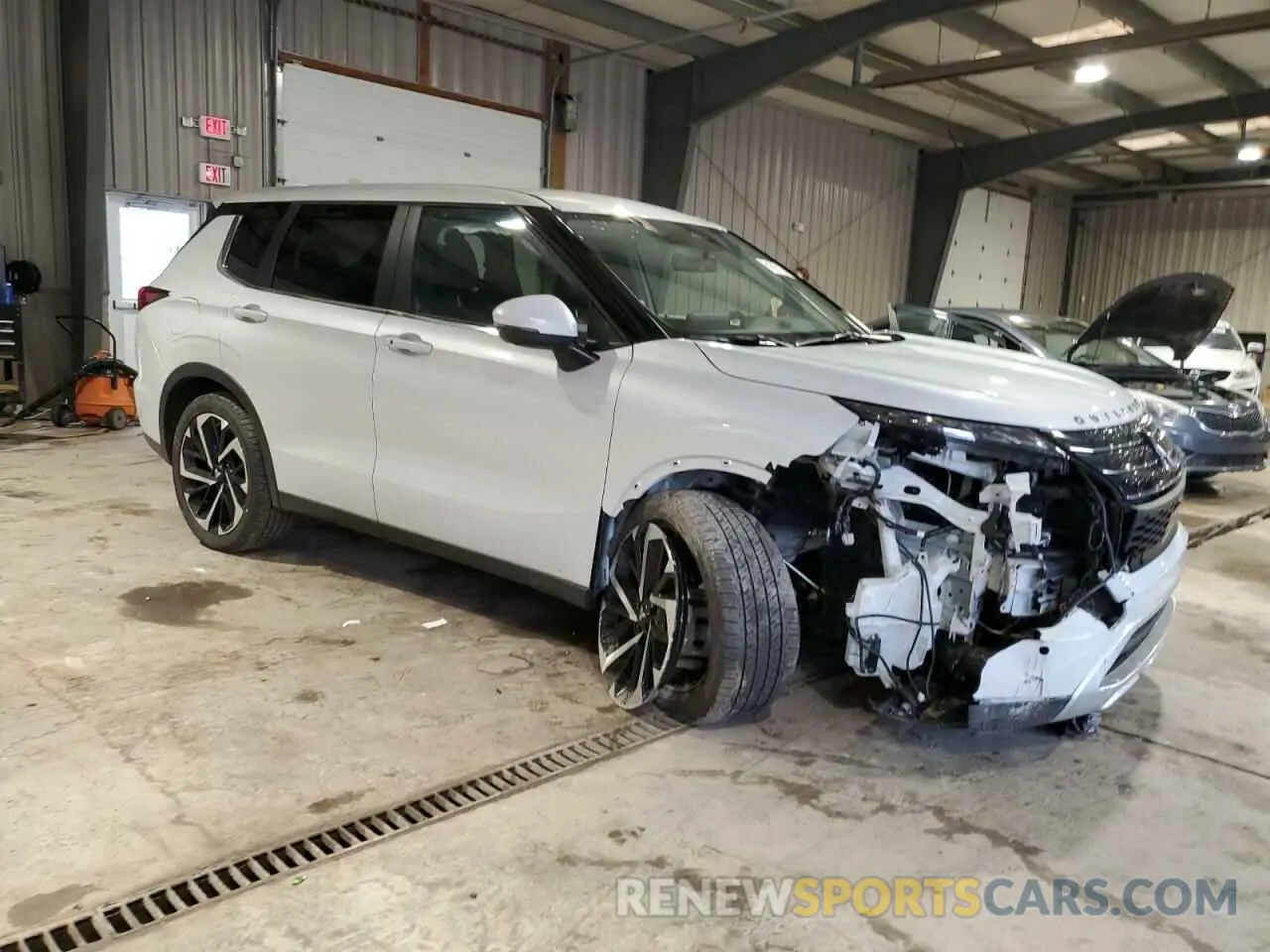 4 Photograph of a damaged car JA4J4VA85RZ054097 MITSUBISHI OUTLANDER 2024