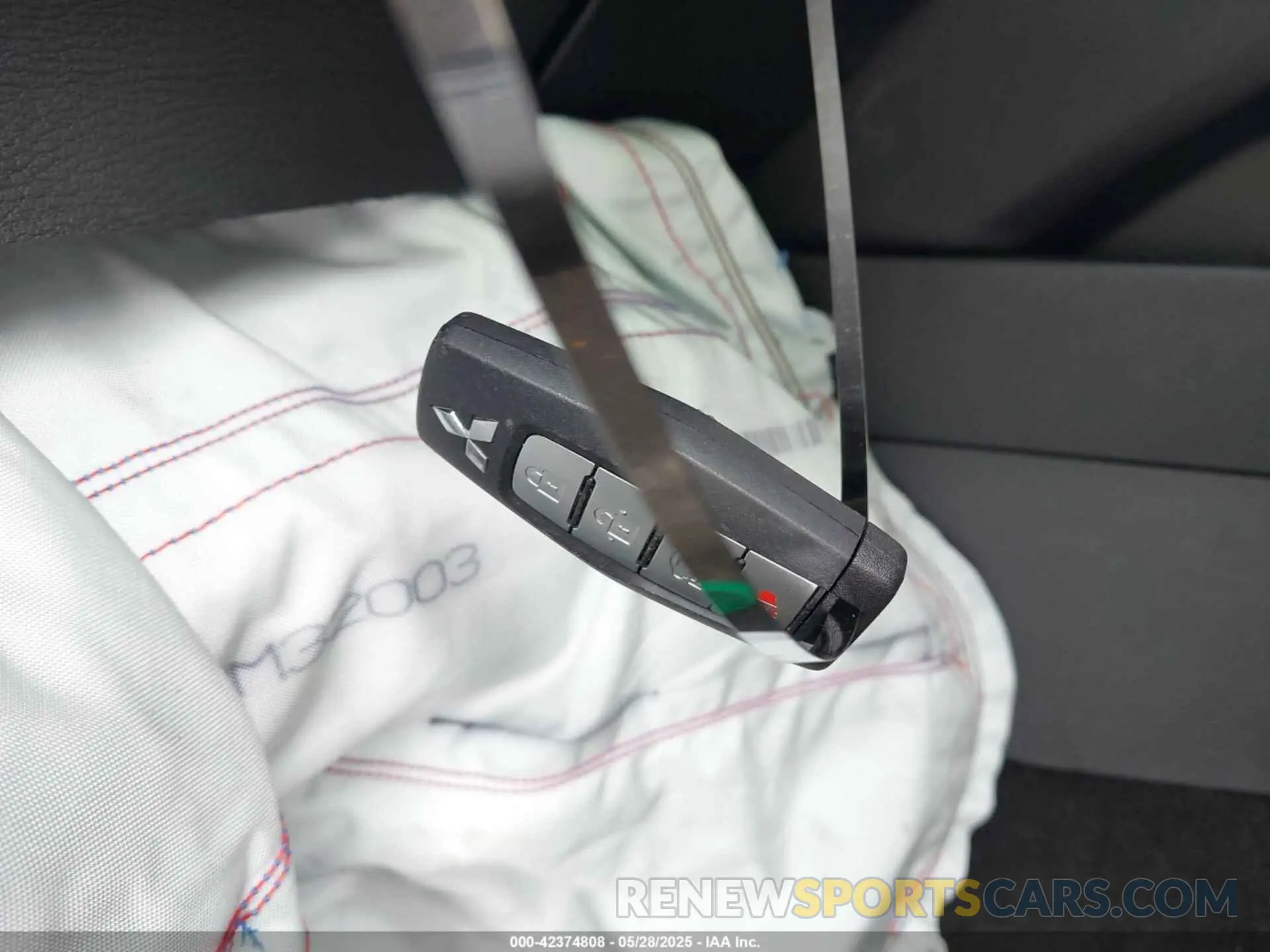 11 Photograph of a damaged car JA4J4VA86RZ039124 MITSUBISHI OUTLANDER 2024