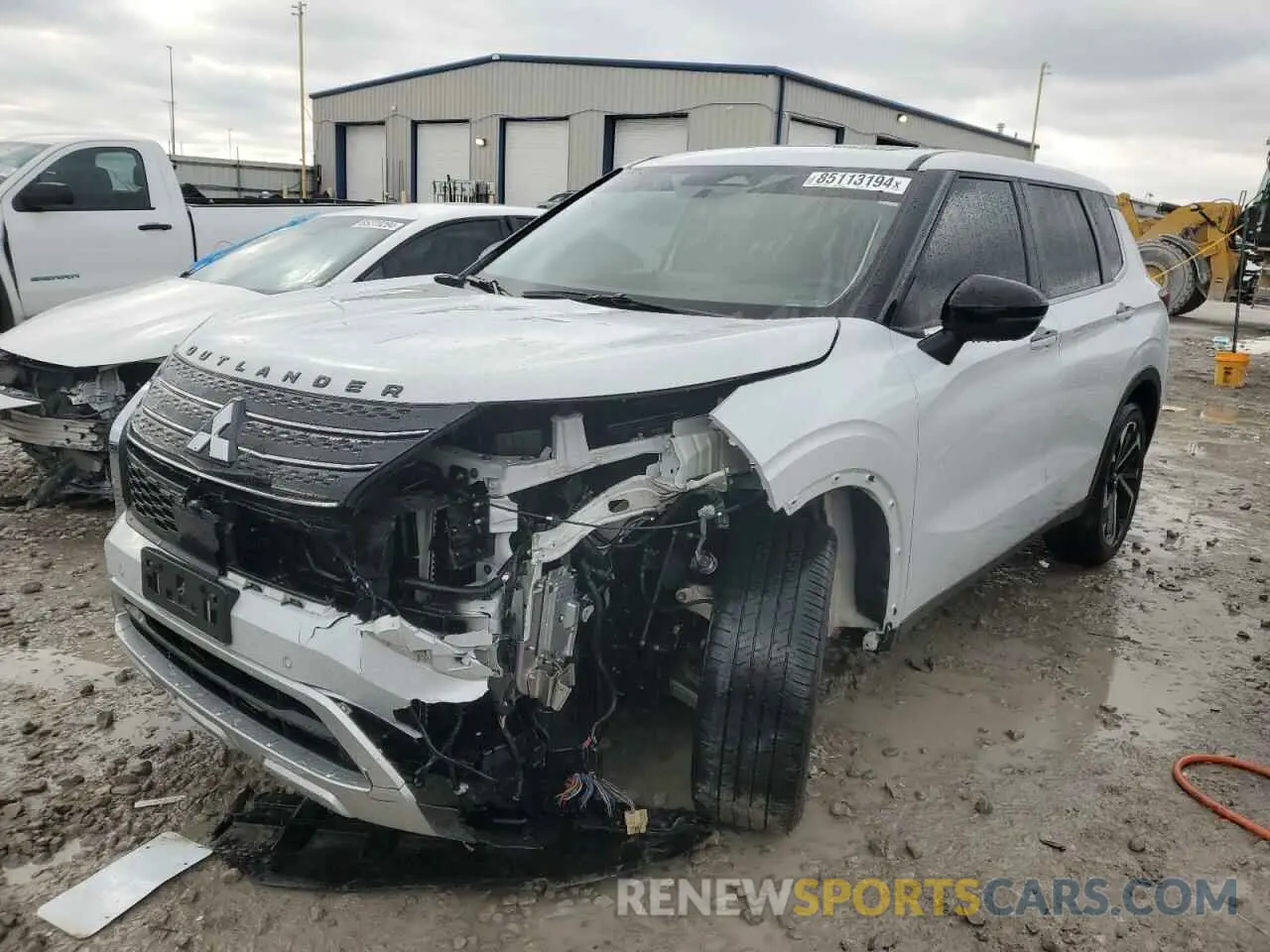 1 Photograph of a damaged car JA4J4VA86RZ041147 MITSUBISHI OUTLANDER 2024