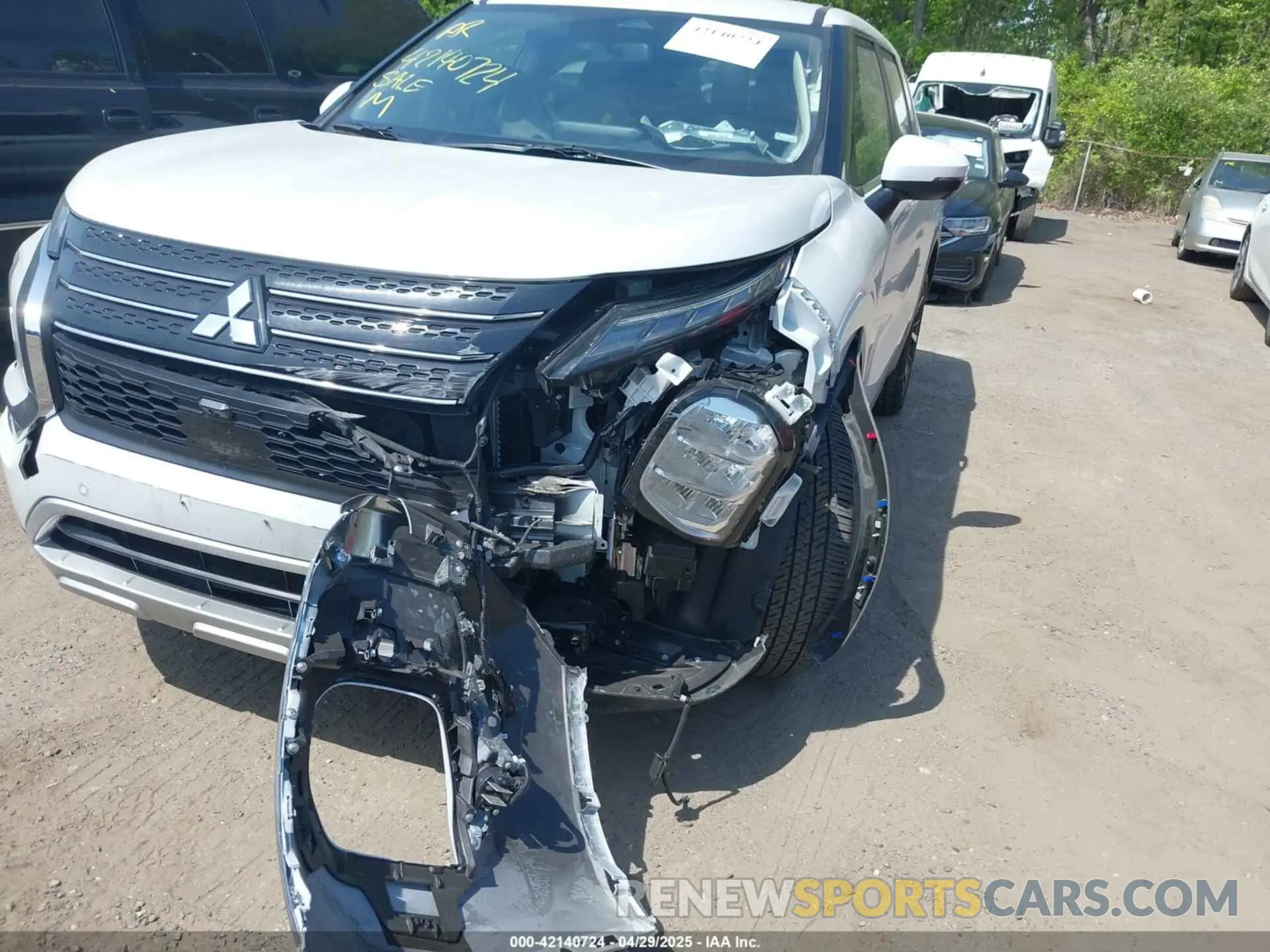 6 Photograph of a damaged car JA4J4VA86RZ049734 MITSUBISHI OUTLANDER 2024