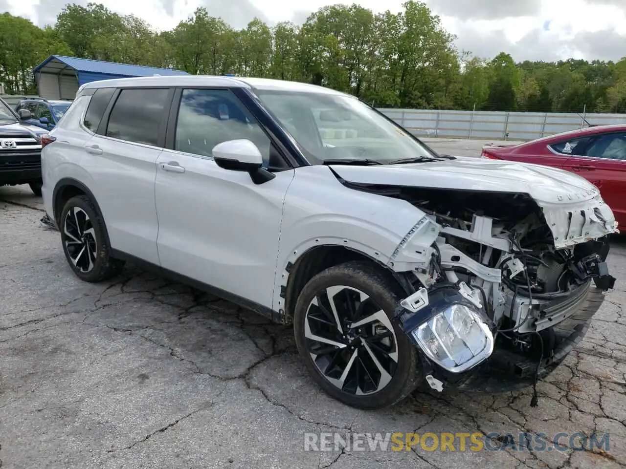 4 Photograph of a damaged car JA4J4VA87RZ010098 MITSUBISHI OUTLANDER 2024