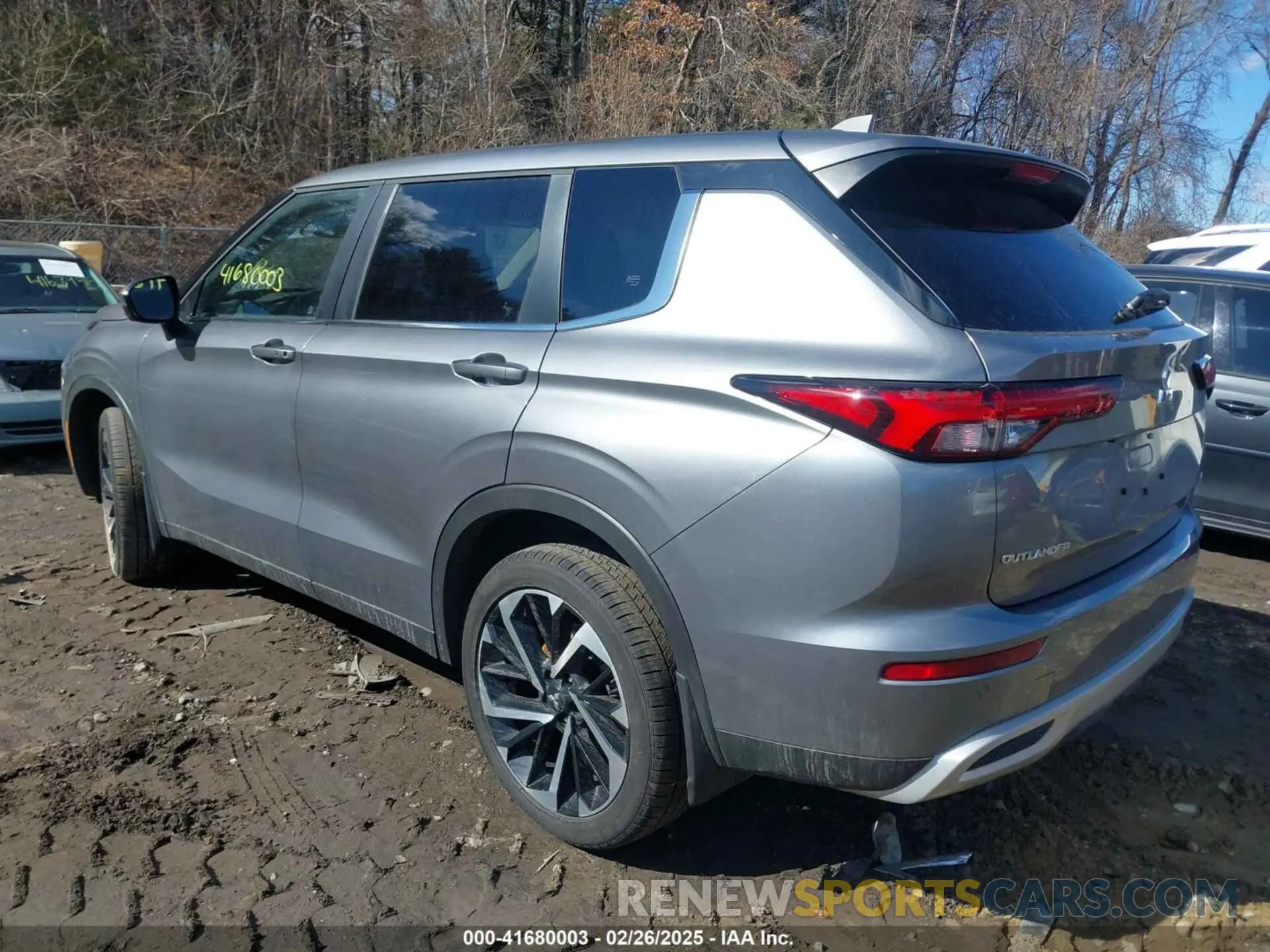 3 Photograph of a damaged car JA4J4VA87RZ012787 MITSUBISHI OUTLANDER 2024