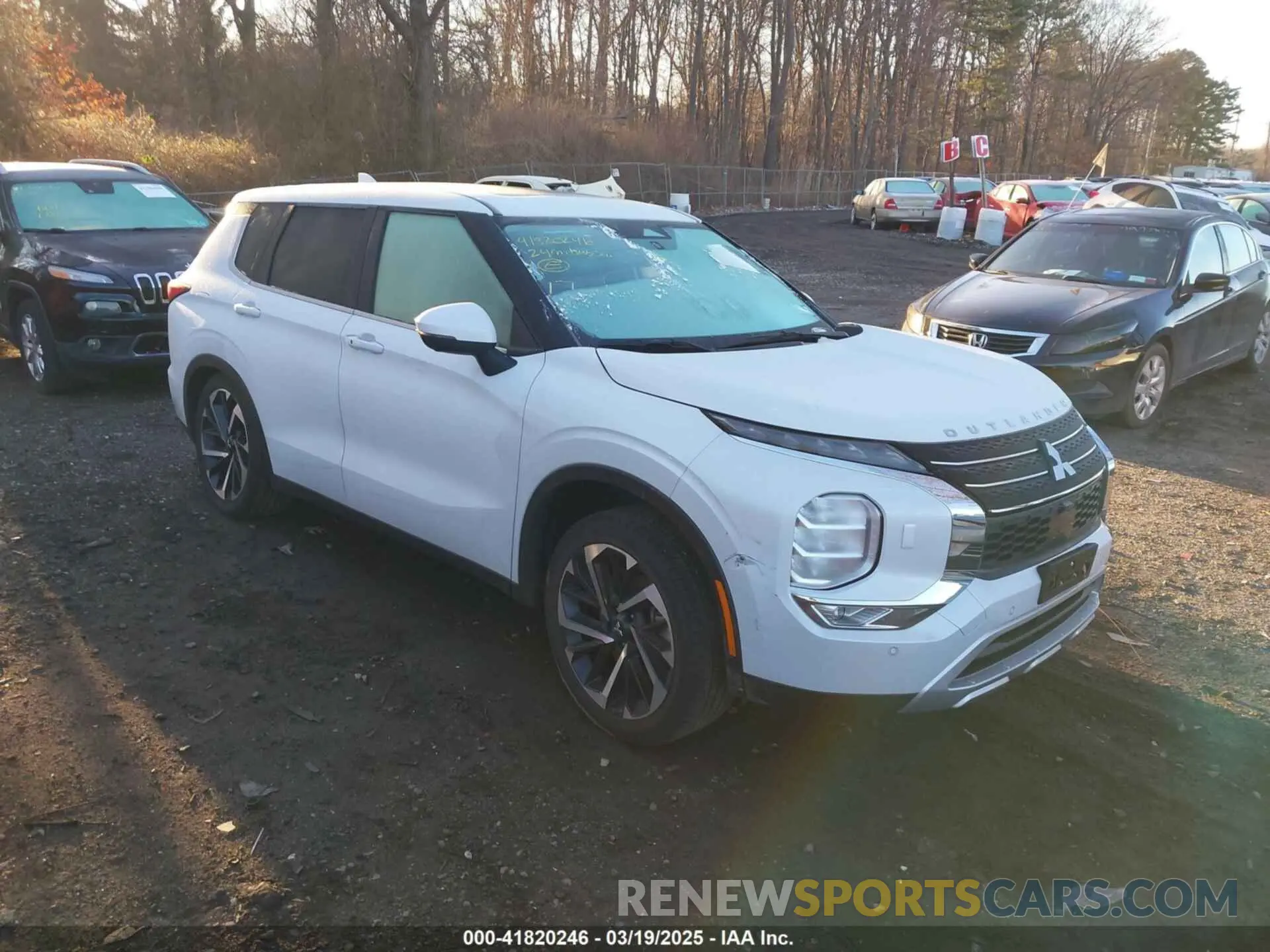 1 Photograph of a damaged car JA4J4VA87RZ018640 MITSUBISHI OUTLANDER 2024