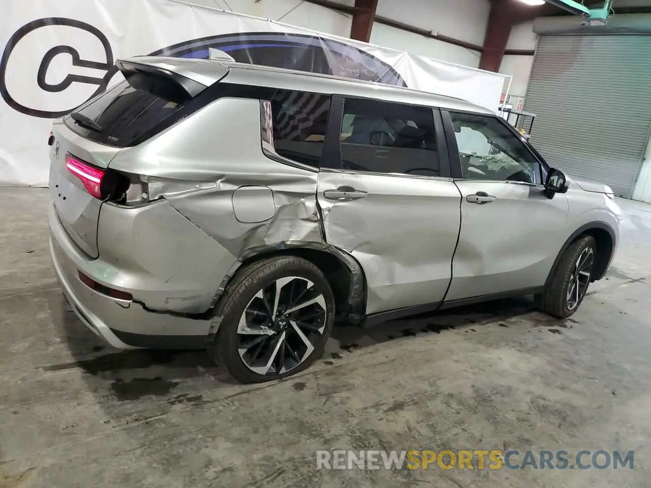 3 Photograph of a damaged car JA4J4VA87RZ043053 MITSUBISHI OUTLANDER 2024