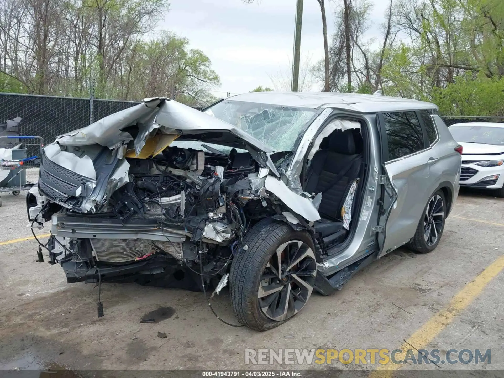 19 Photograph of a damaged car JA4J4VA87RZ051752 MITSUBISHI OUTLANDER 2024