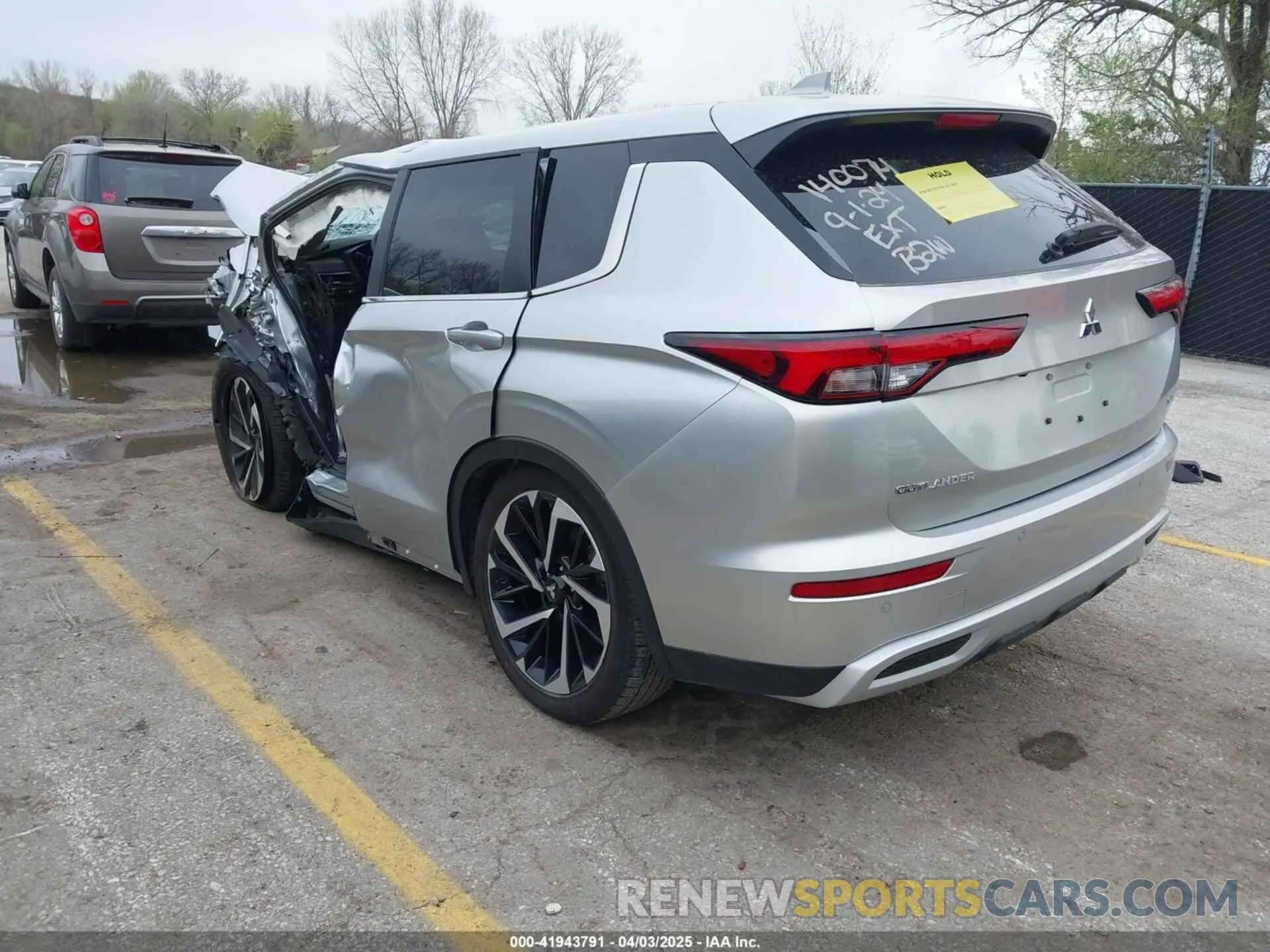 3 Photograph of a damaged car JA4J4VA87RZ051752 MITSUBISHI OUTLANDER 2024