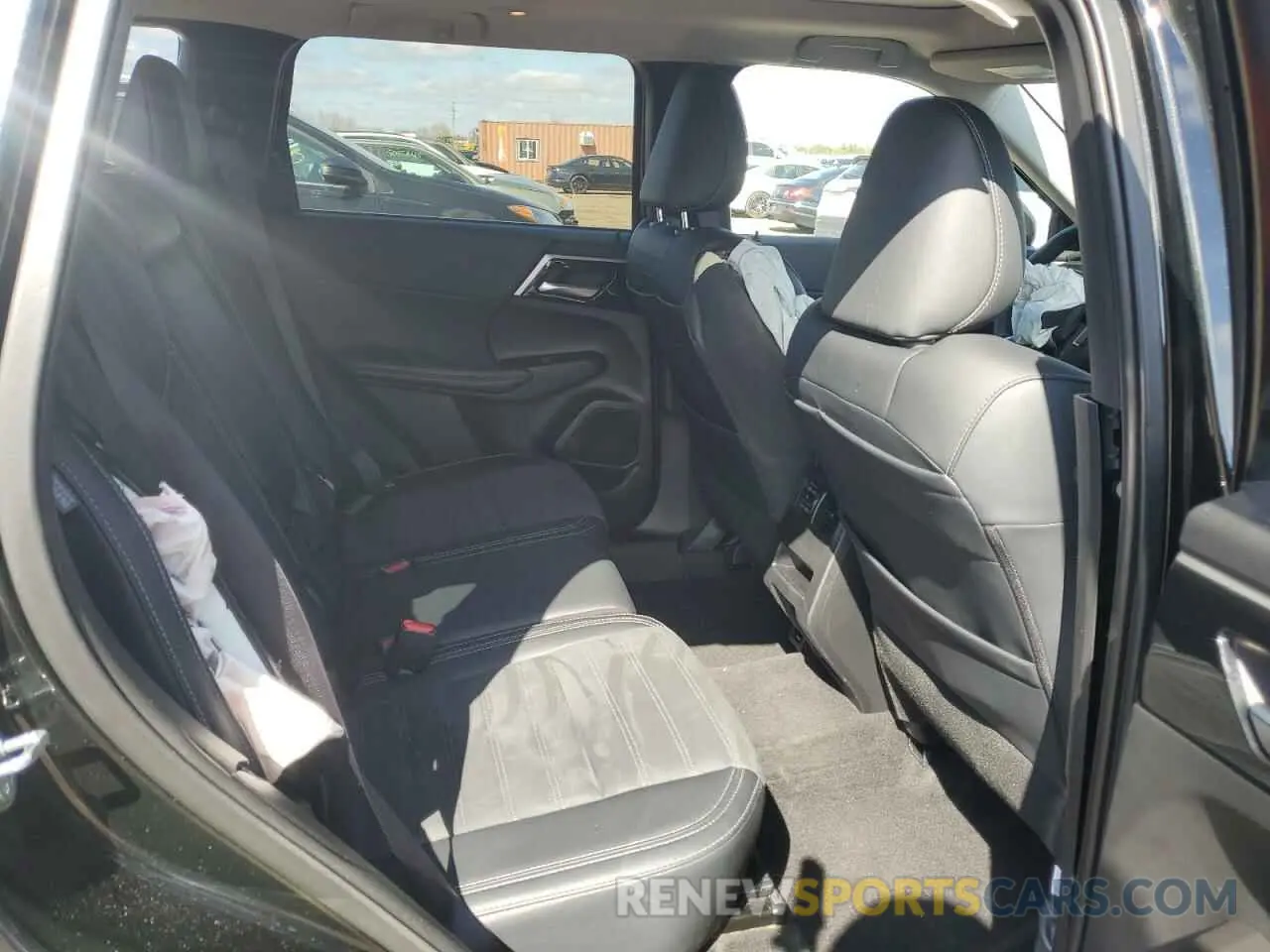 11 Photograph of a damaged car JA4J4VA87RZ080331 MITSUBISHI OUTLANDER 2024
