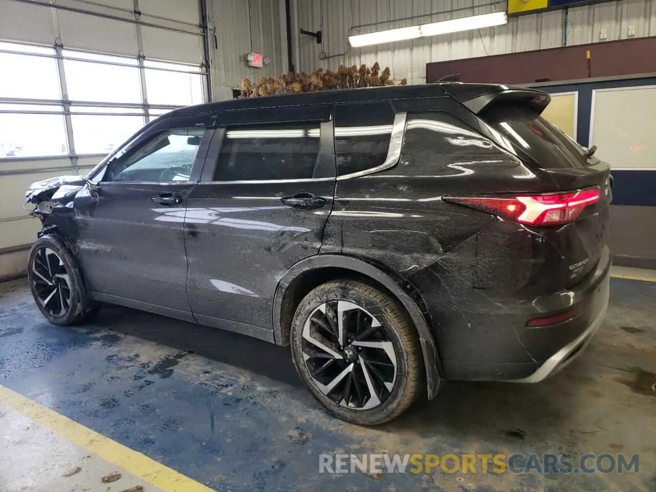2 Photograph of a damaged car JA4J4VA88RZ003984 MITSUBISHI OUTLANDER 2024