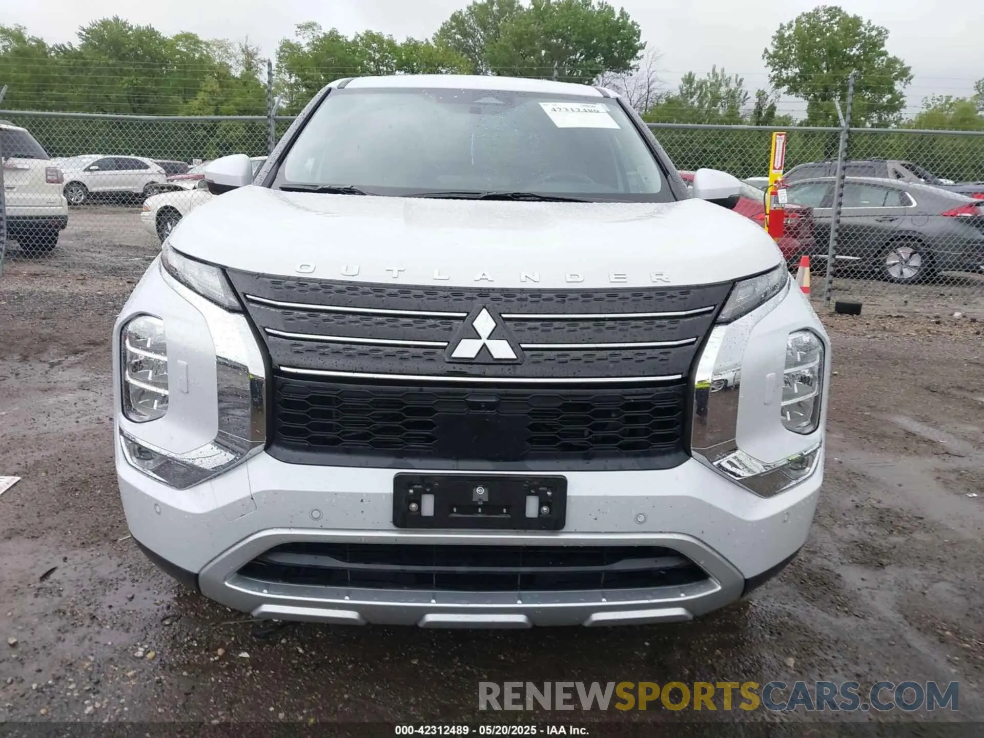 12 Photograph of a damaged car JA4J4VA88RZ014998 MITSUBISHI OUTLANDER 2024