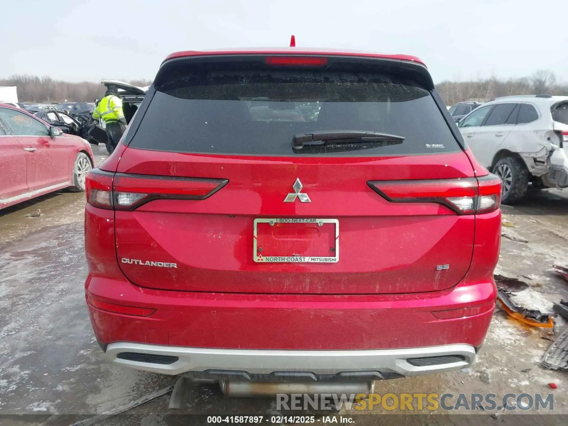 16 Photograph of a damaged car JA4J4VA88RZ025614 MITSUBISHI OUTLANDER 2024