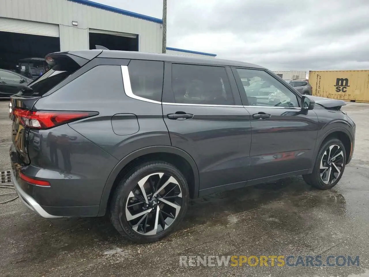 3 Photograph of a damaged car JA4J4VA88RZ076420 MITSUBISHI OUTLANDER 2024