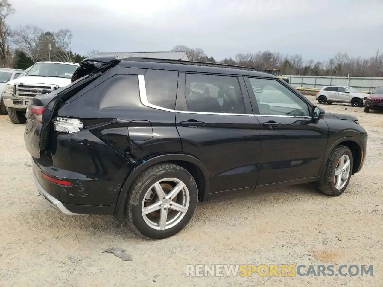 3 Photograph of a damaged car JA4J4VA89RZ013827 MITSUBISHI OUTLANDER 2024