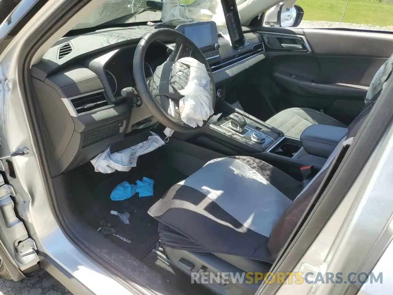 8 Photograph of a damaged car JA4J4VA8XRZ007938 MITSUBISHI OUTLANDER 2024