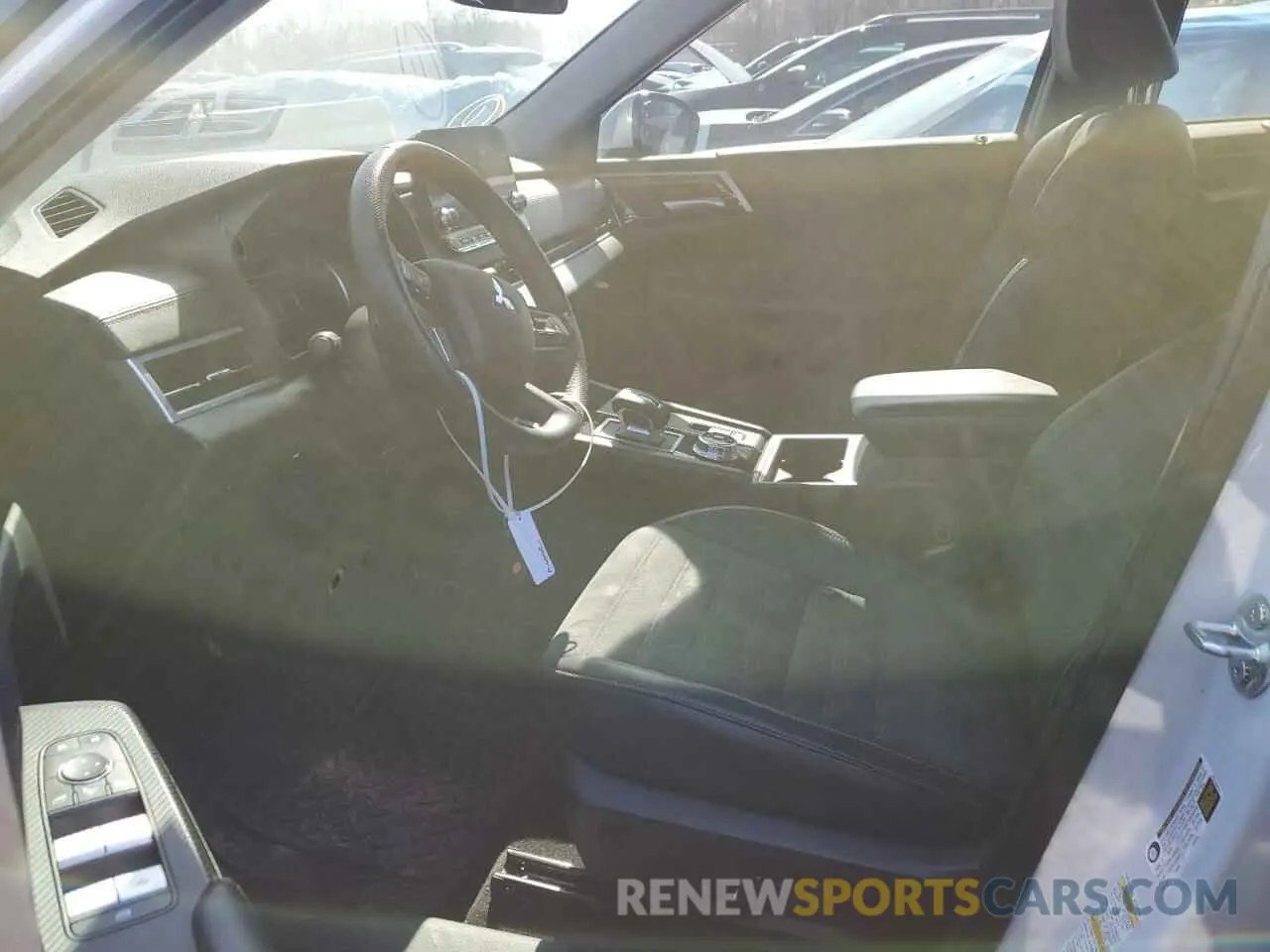 7 Photograph of a damaged car JA4J4VA8XRZ026201 MITSUBISHI OUTLANDER 2024
