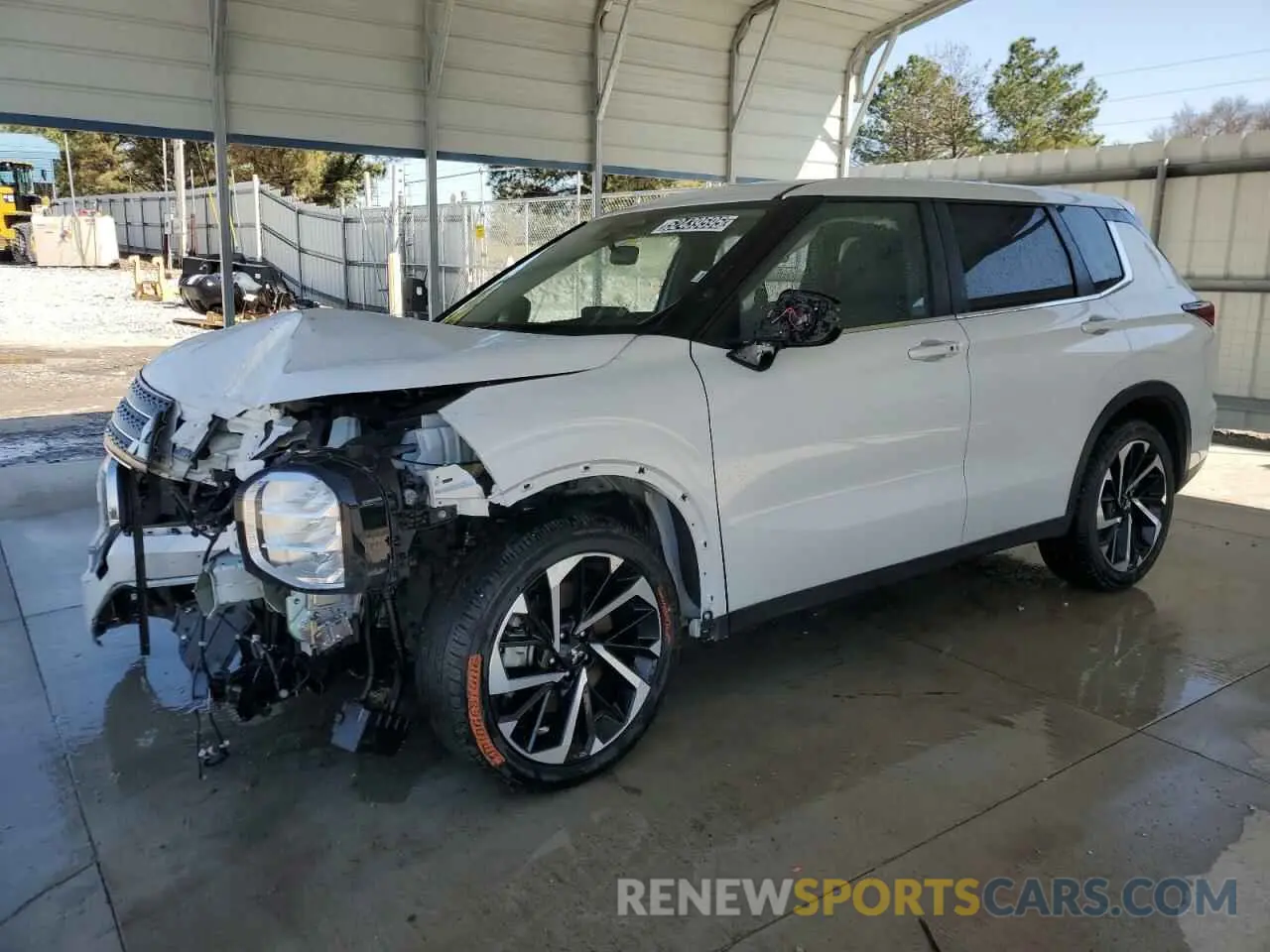1 Photograph of a damaged car JA4J4VA8XRZ052037 MITSUBISHI OUTLANDER 2024