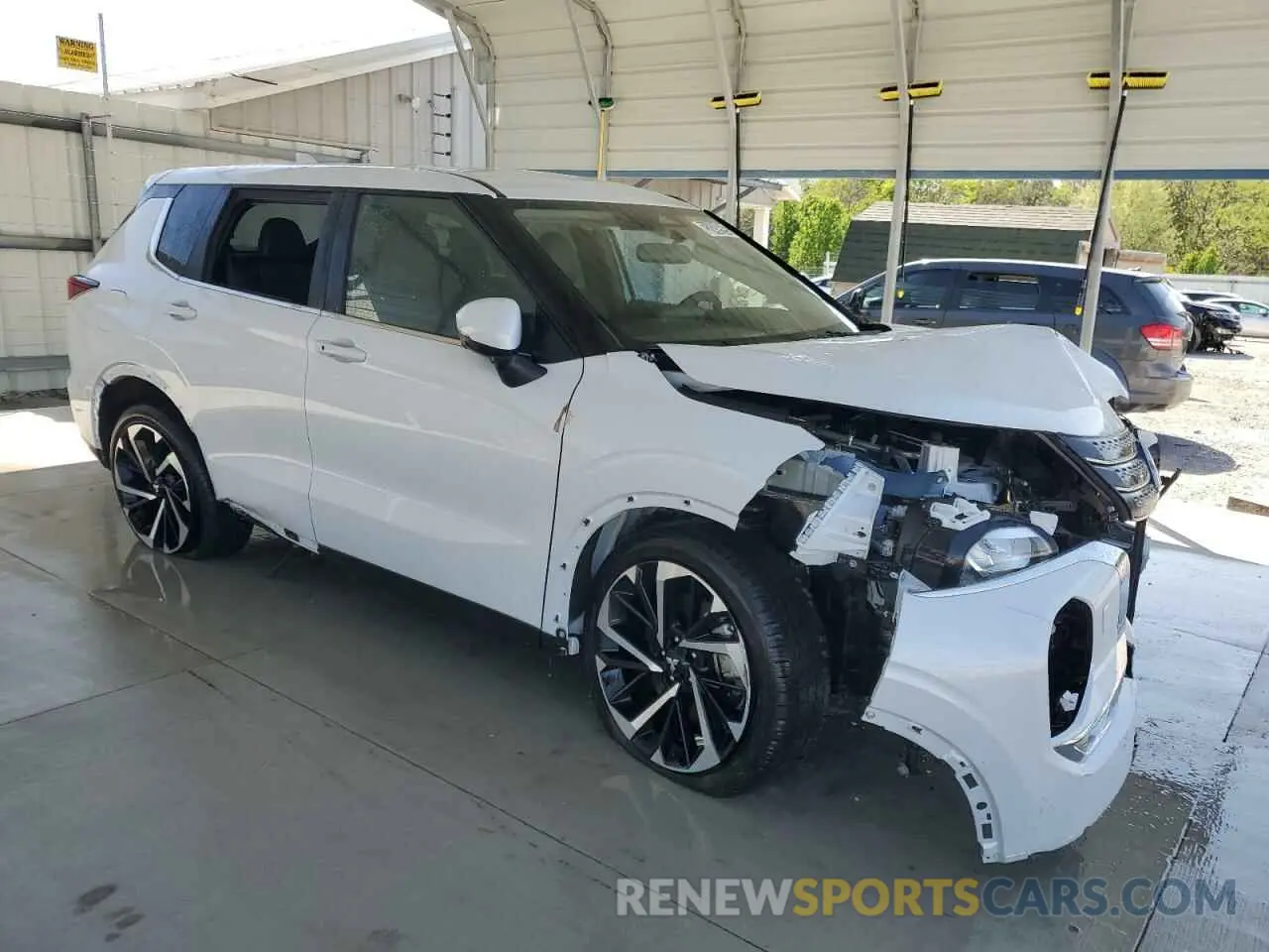 4 Photograph of a damaged car JA4J4VA8XRZ052037 MITSUBISHI OUTLANDER 2024