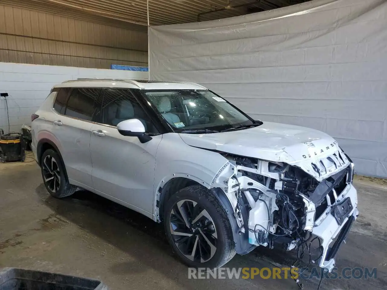 4 Photograph of a damaged car JA4J4WA82RZ008927 MITSUBISHI OUTLANDER 2024