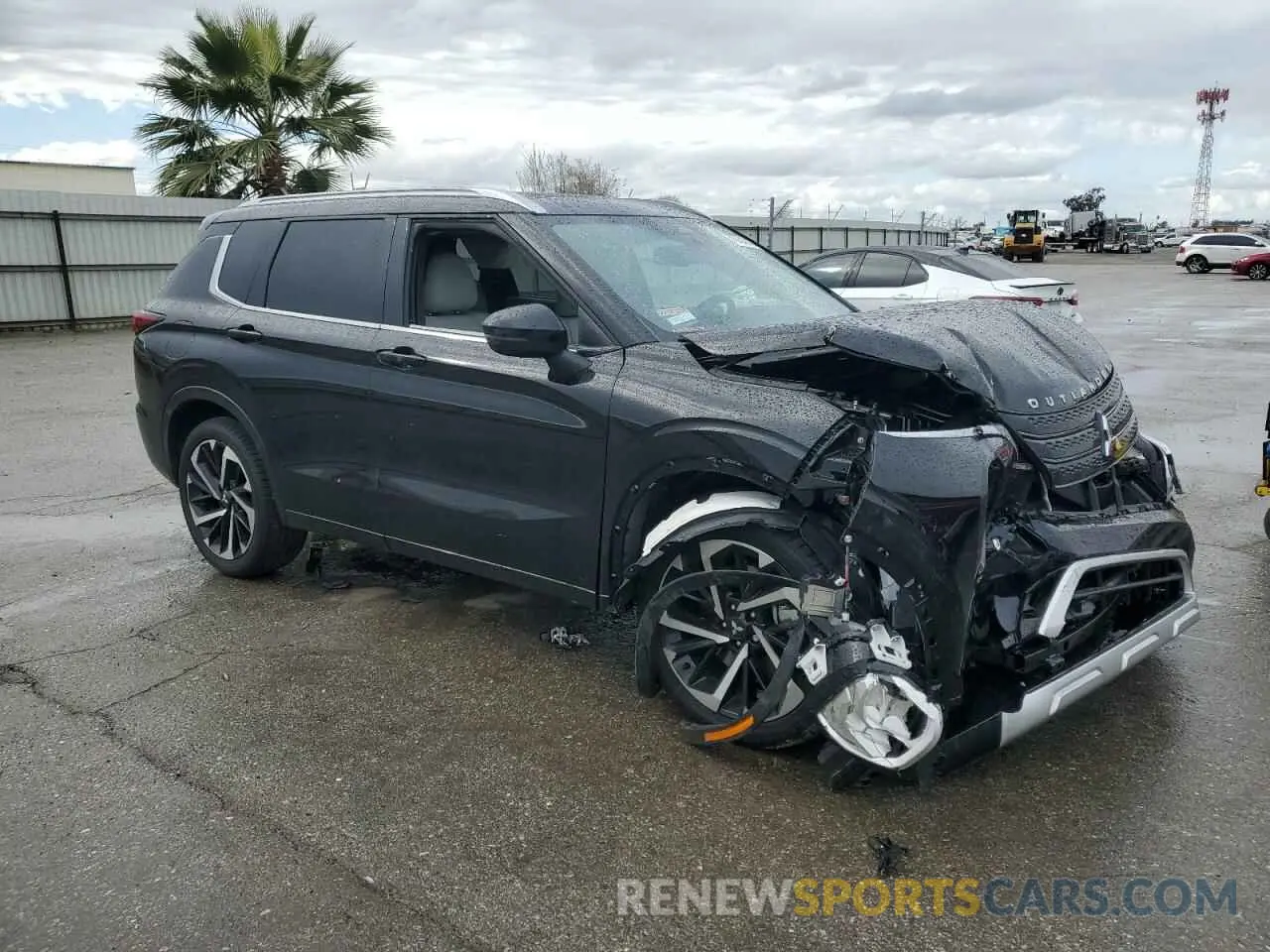 4 Photograph of a damaged car JA4J4WA83RZ079537 MITSUBISHI OUTLANDER 2024