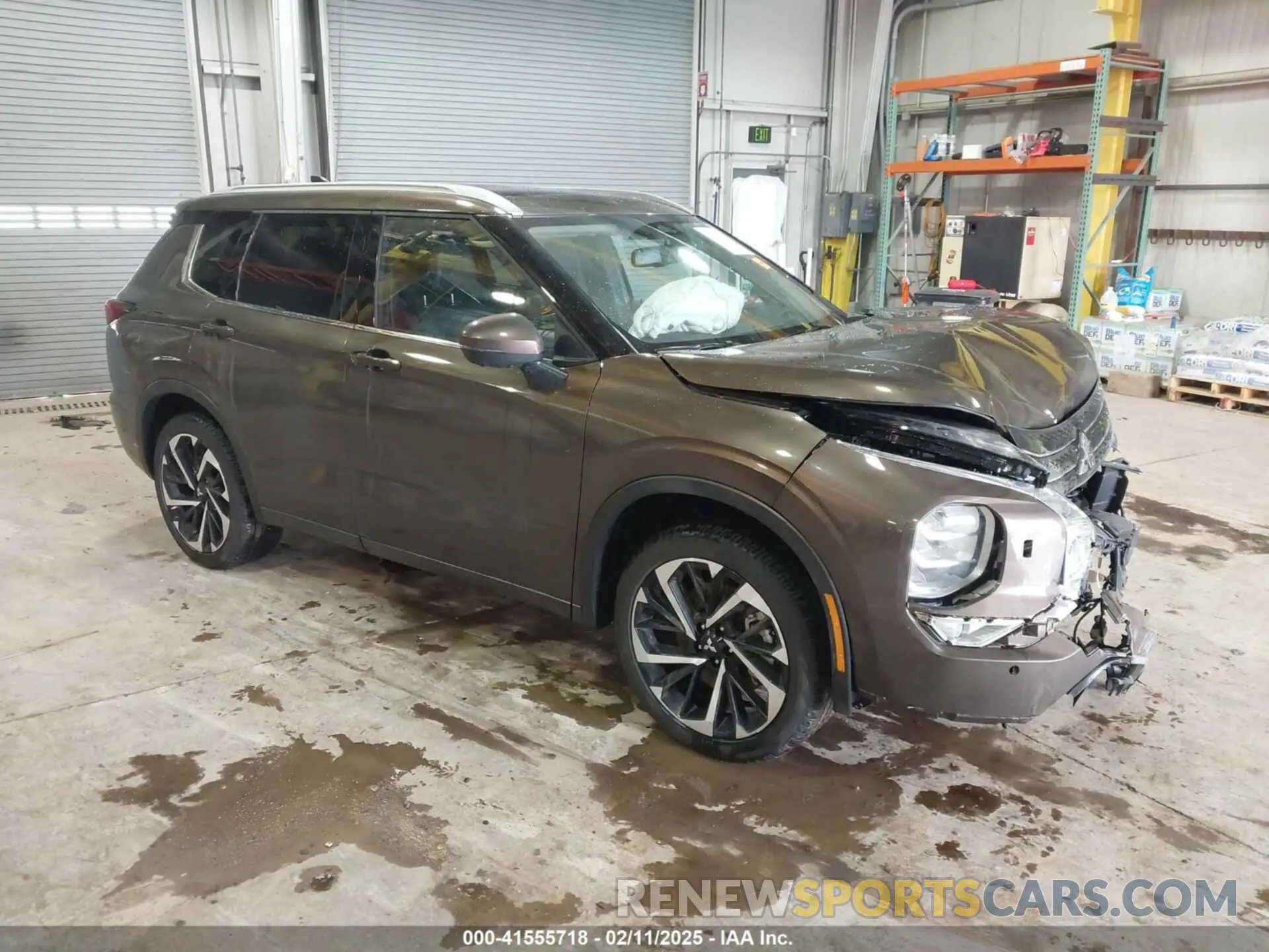 1 Photograph of a damaged car JA4J4WA84RZ054131 MITSUBISHI OUTLANDER 2024
