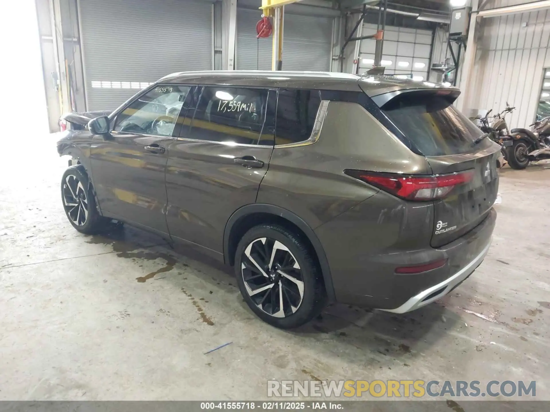3 Photograph of a damaged car JA4J4WA84RZ054131 MITSUBISHI OUTLANDER 2024