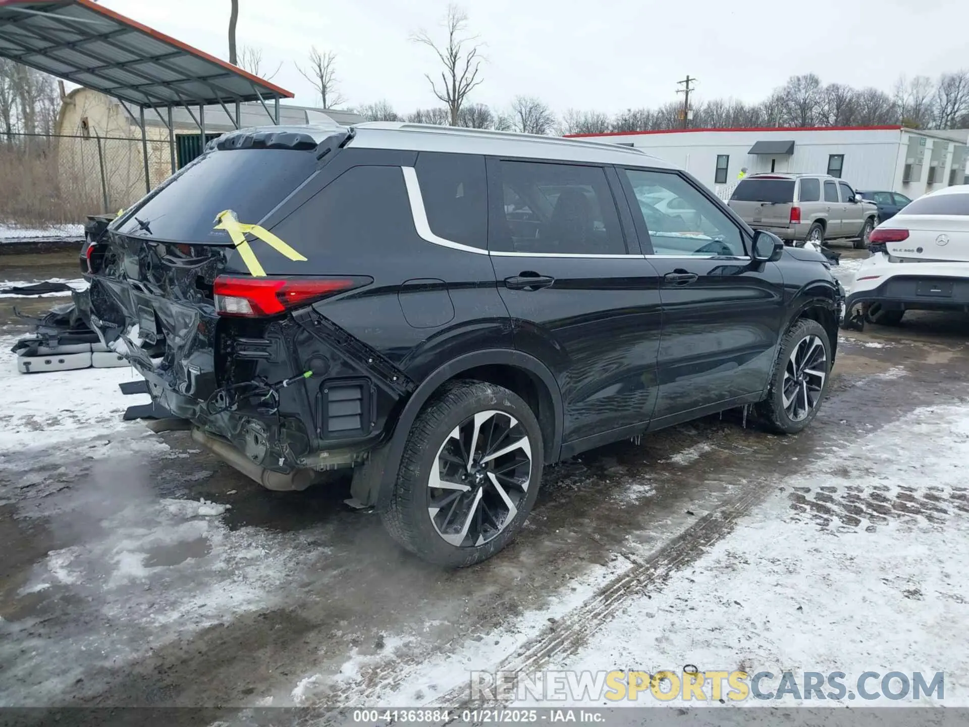 4 Photograph of a damaged car JA4J4WA87RZ030521 MITSUBISHI OUTLANDER 2024