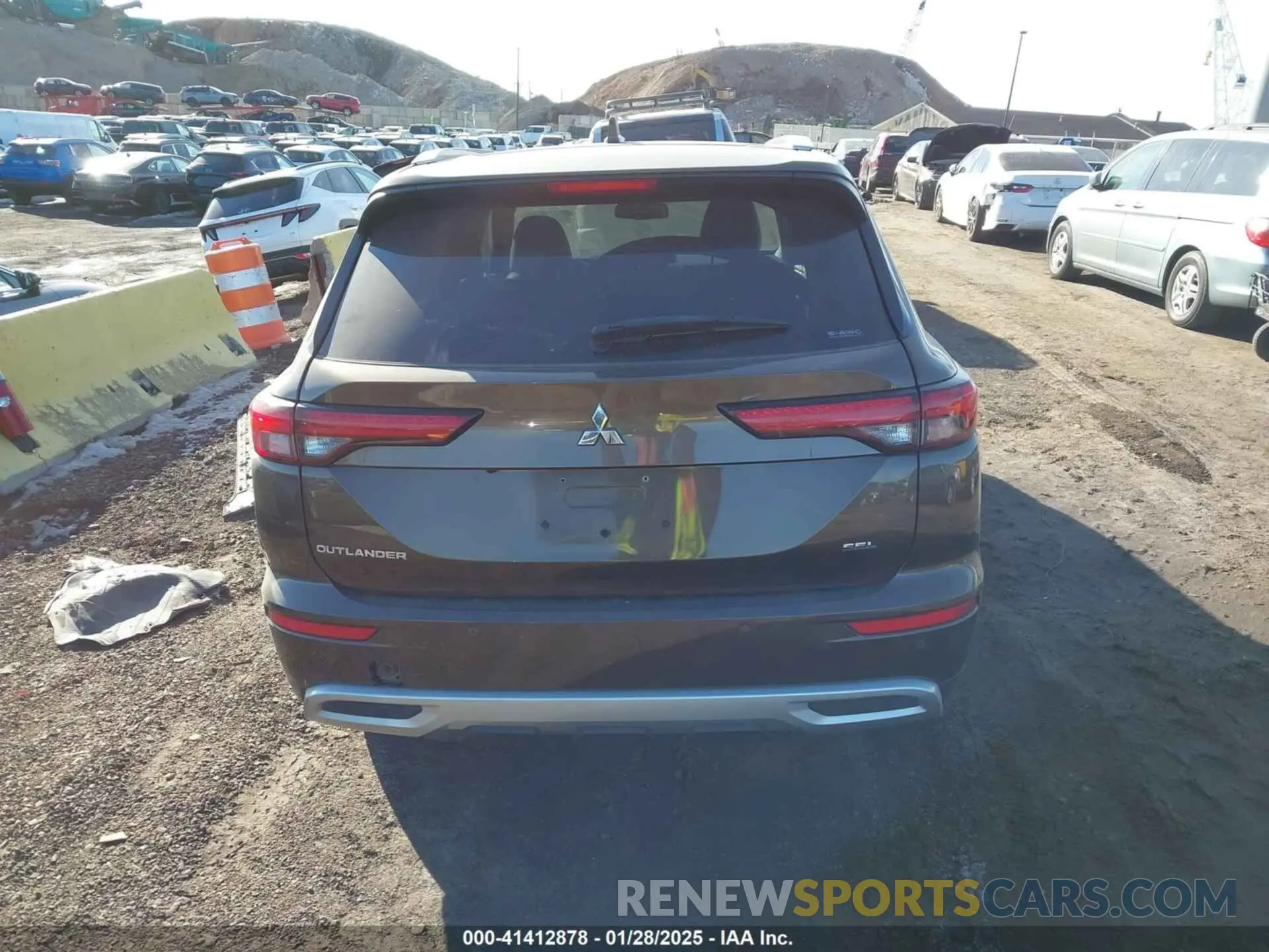 16 Photograph of a damaged car JA4J4WA89RZ035560 MITSUBISHI OUTLANDER 2024