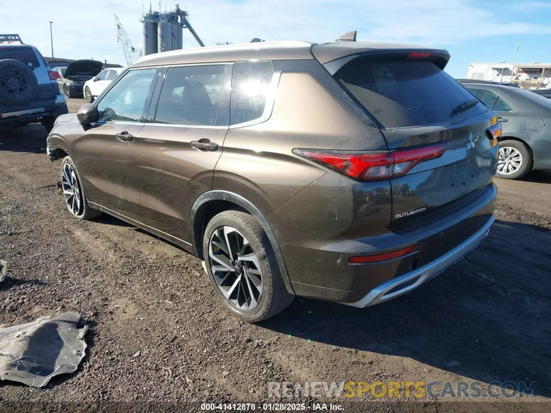 3 Photograph of a damaged car JA4J4WA89RZ035560 MITSUBISHI OUTLANDER 2024